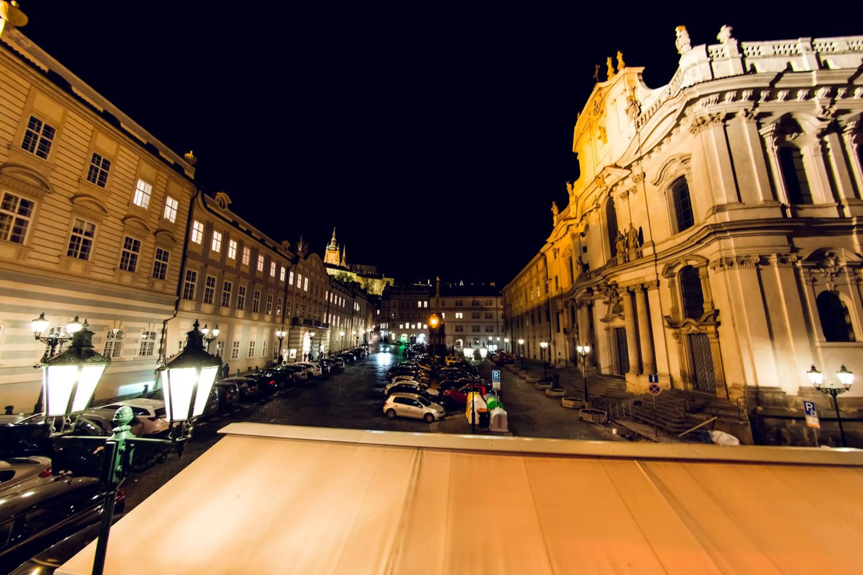 Property building in Three Golden Crowns Apartments