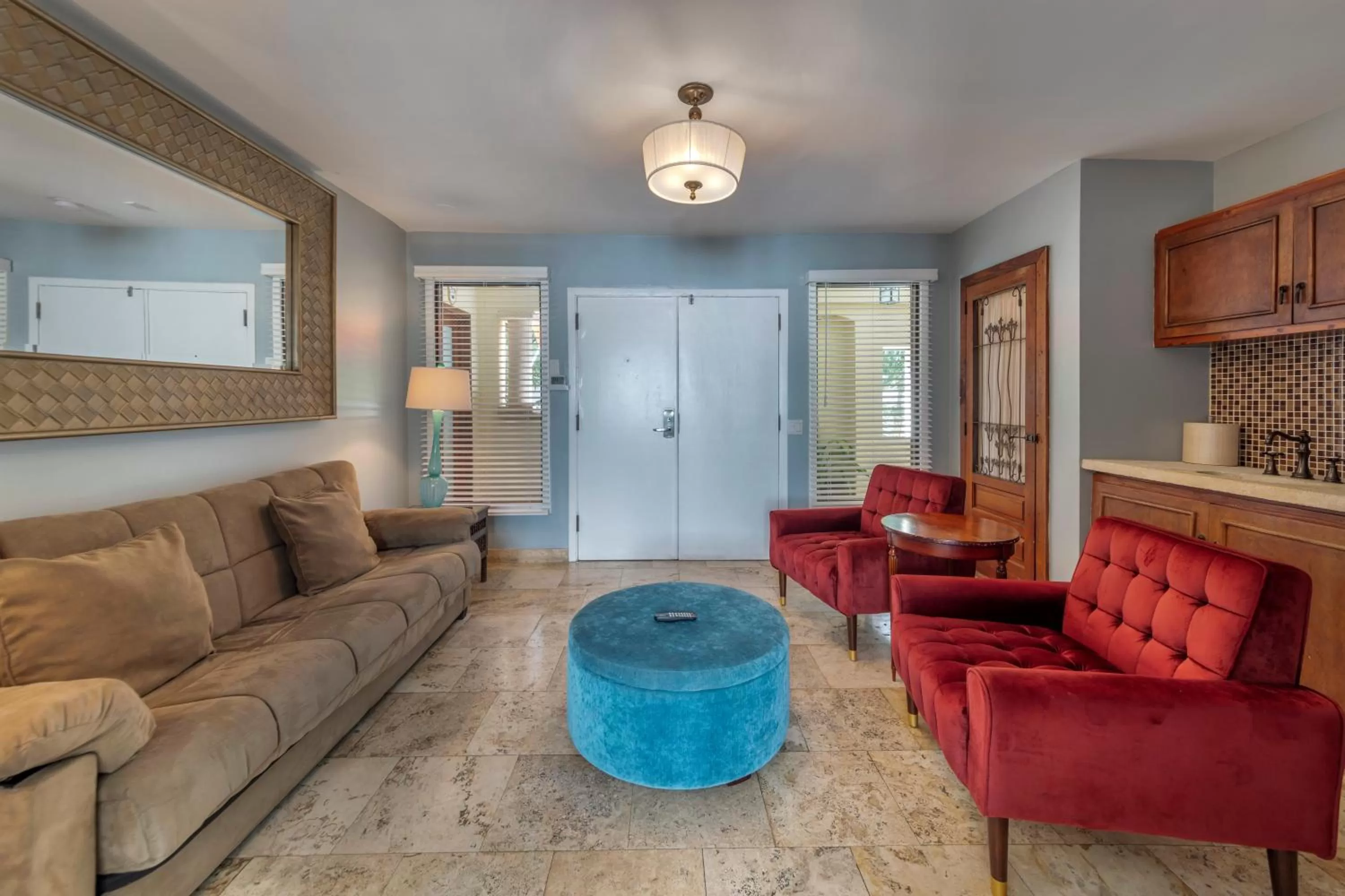 Seating Area in Hotel Impala by LuxUrban