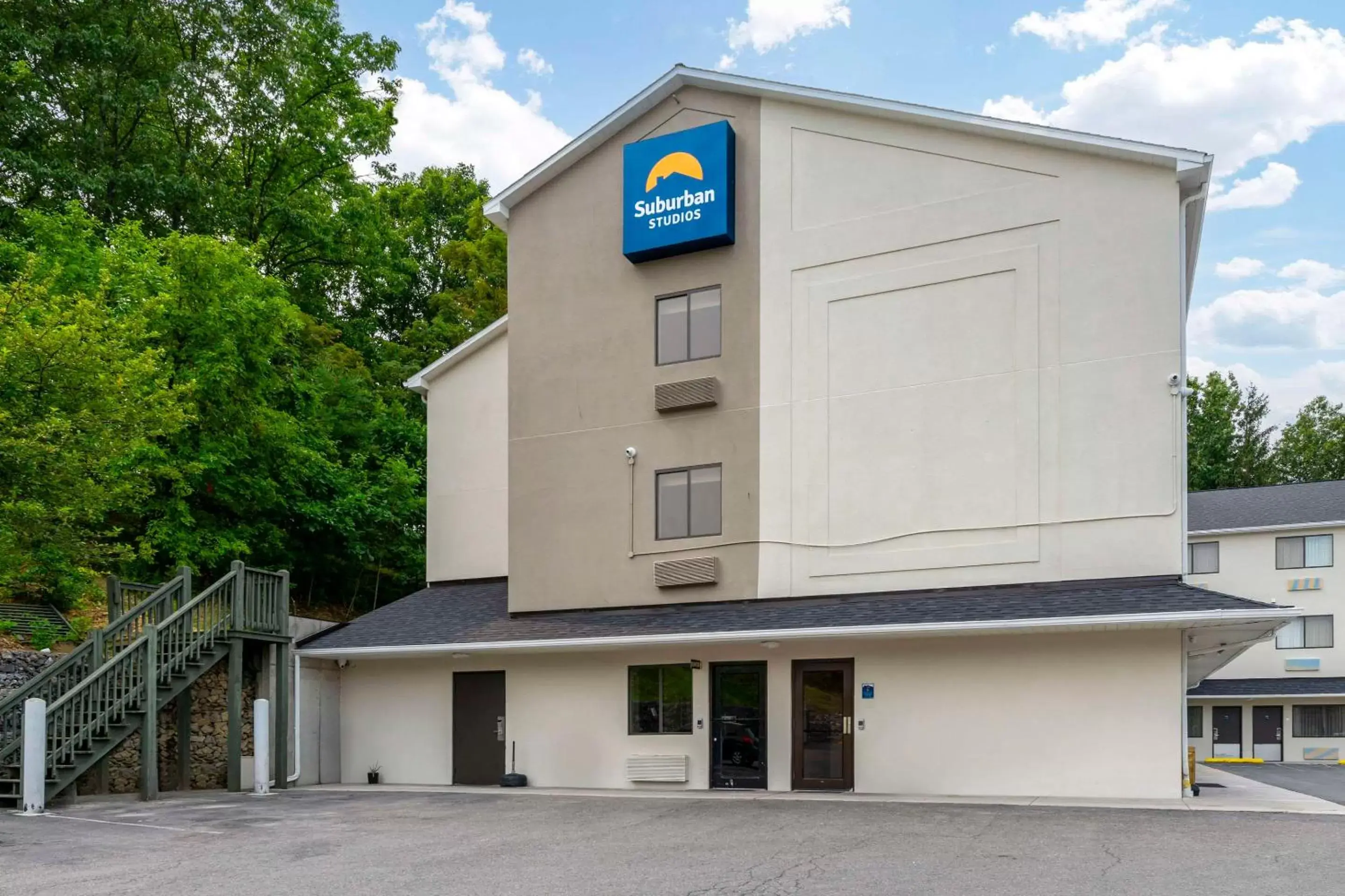 Suburban Studios LaVale - Cumberland Suburban Studios LaVale - Cumberland