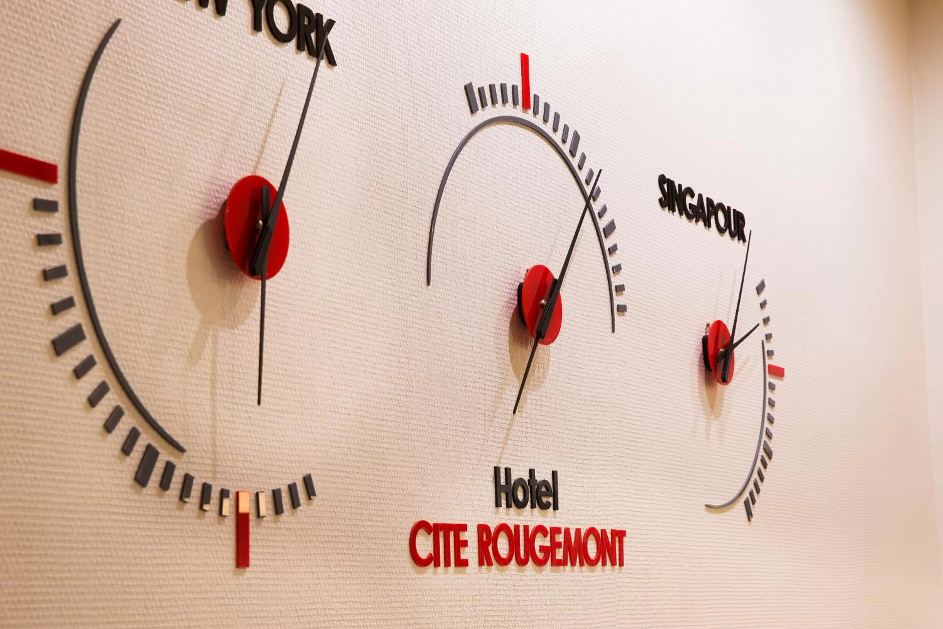 Decorative detail in Hotel De La Cite Rougemont