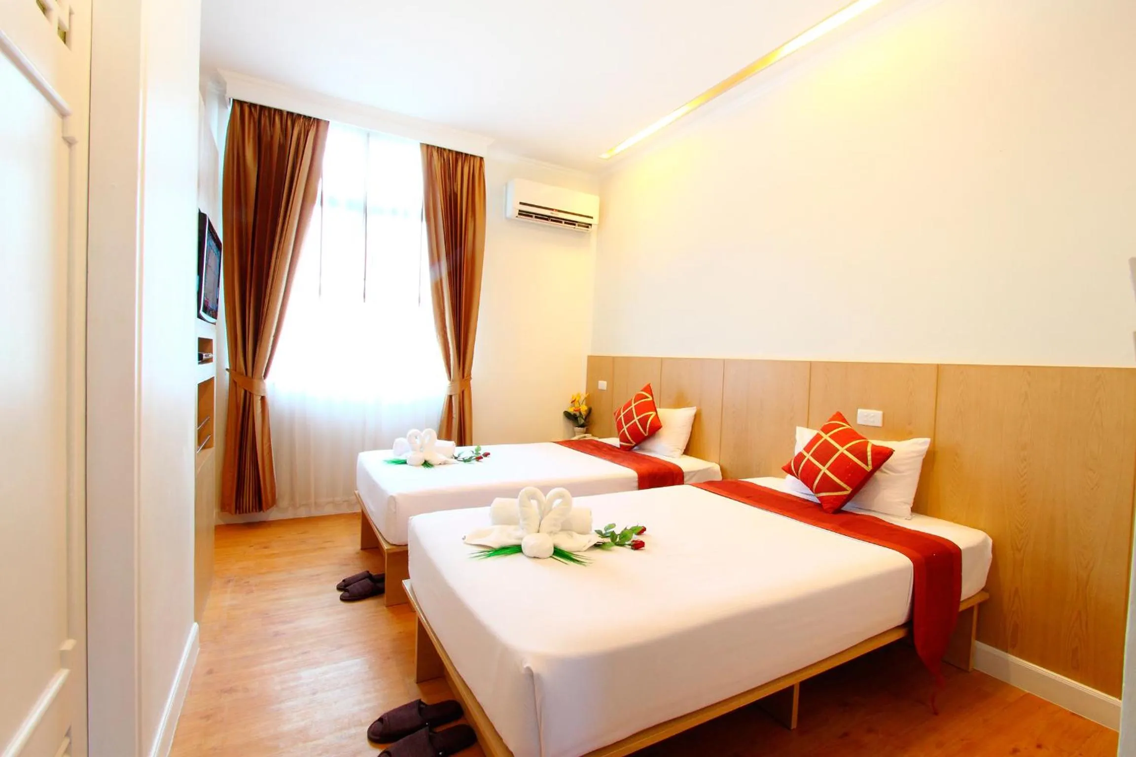 Bed in China Town Hotel - SHA Plus Certified