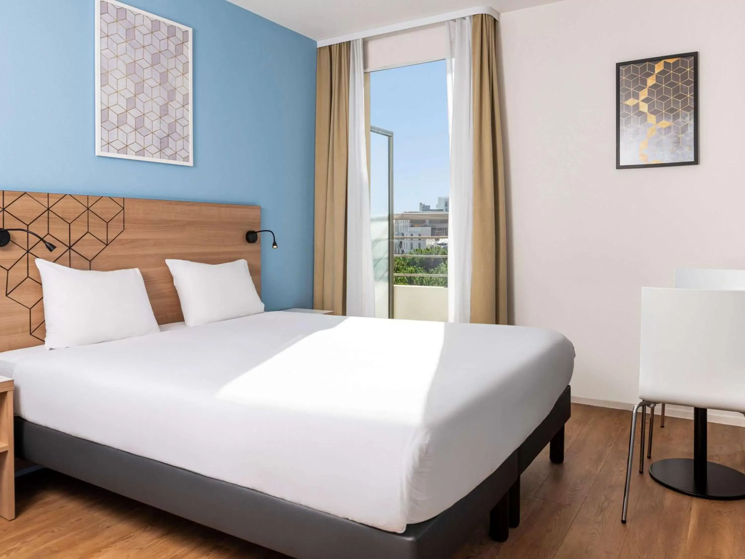 Apartment with One Double Bed in Aparthotel Adagio Access Paris Quai d'Ivry Apartment with One Double Bed in Aparthotel Adagio Access Paris Quai d'Ivry