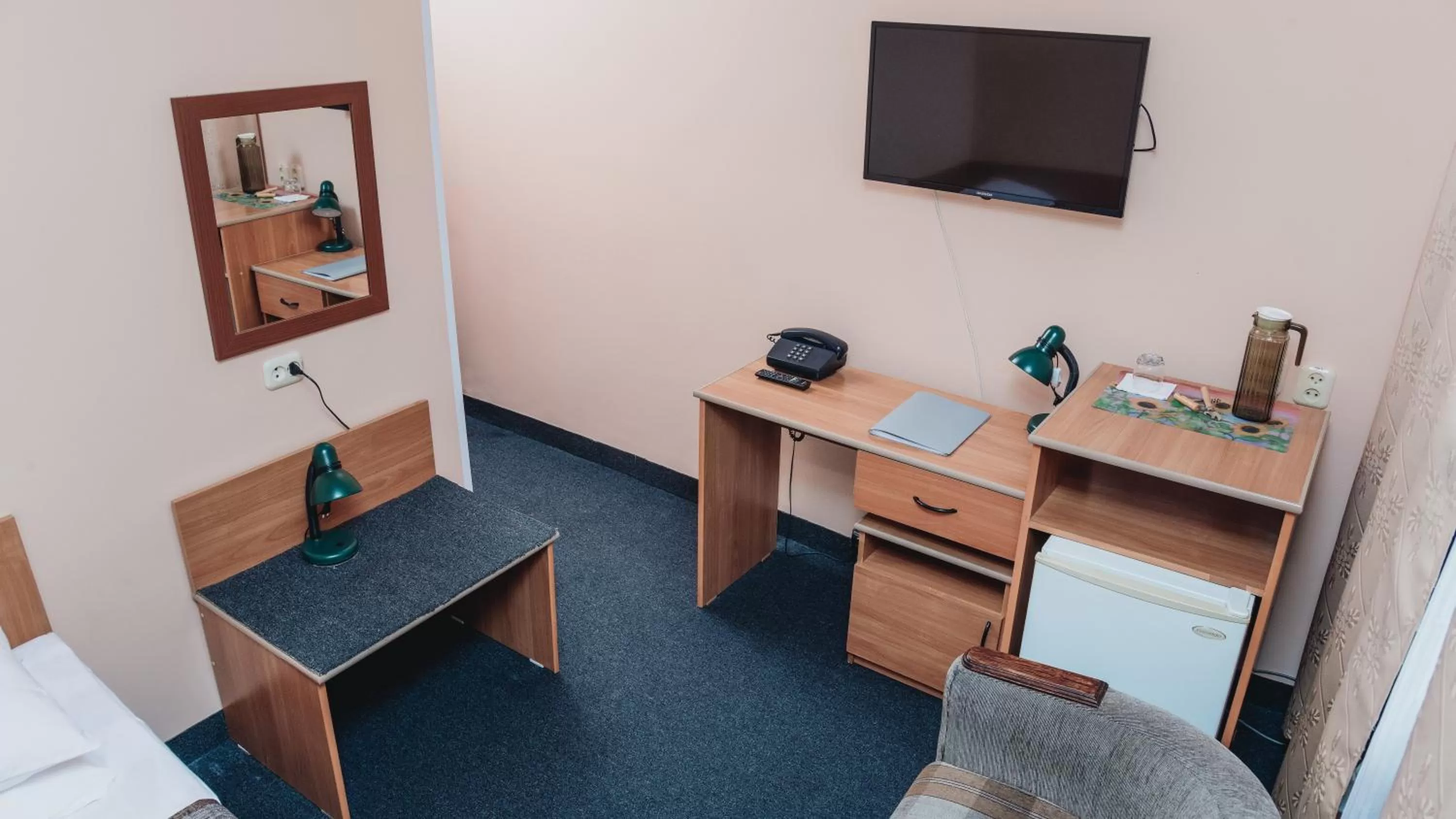 Photo of the whole room, TV/Entertainment Center in Aktobe Hotel