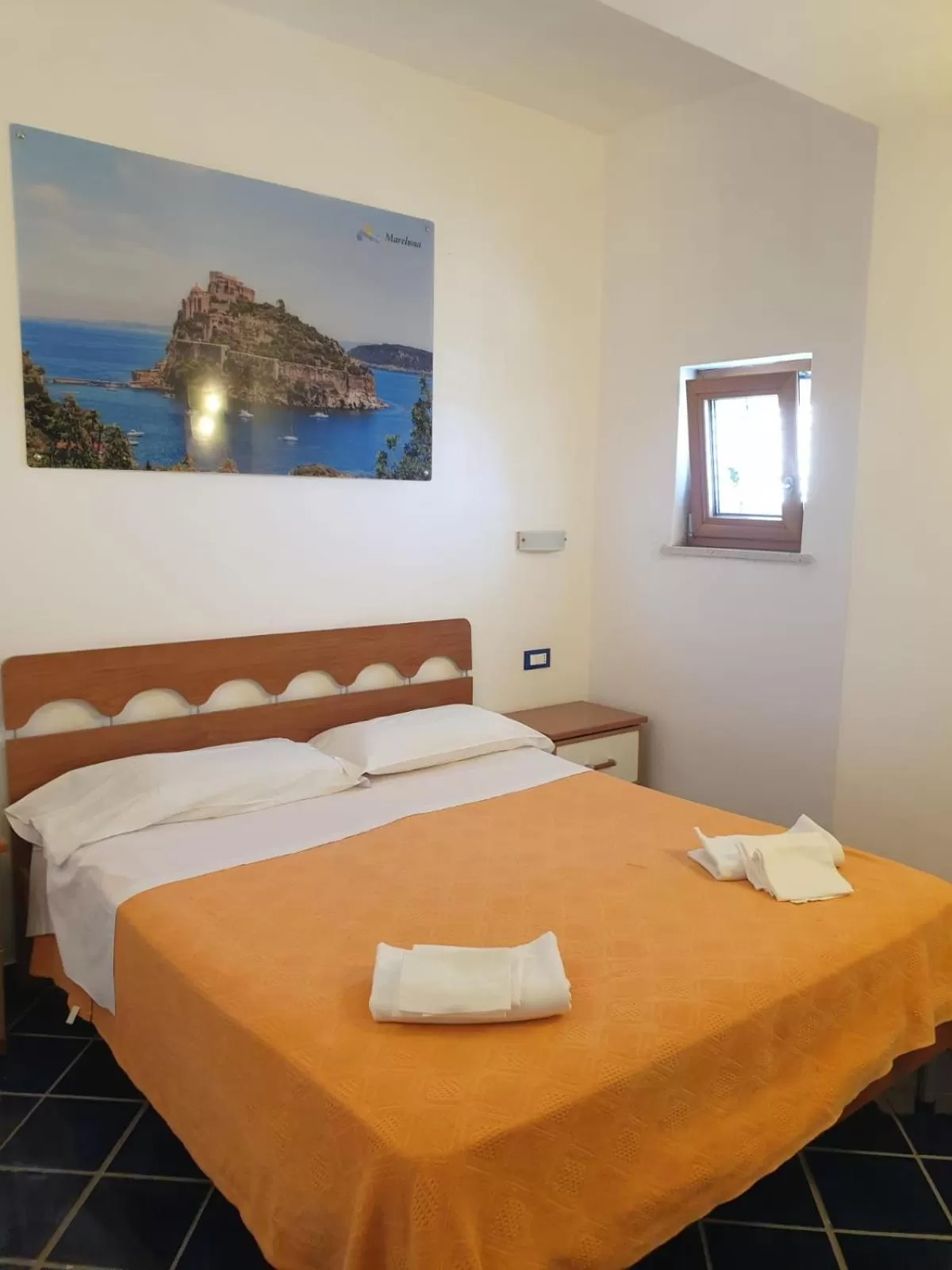 Bedroom, Bed in Hotel Mareluna Ischia