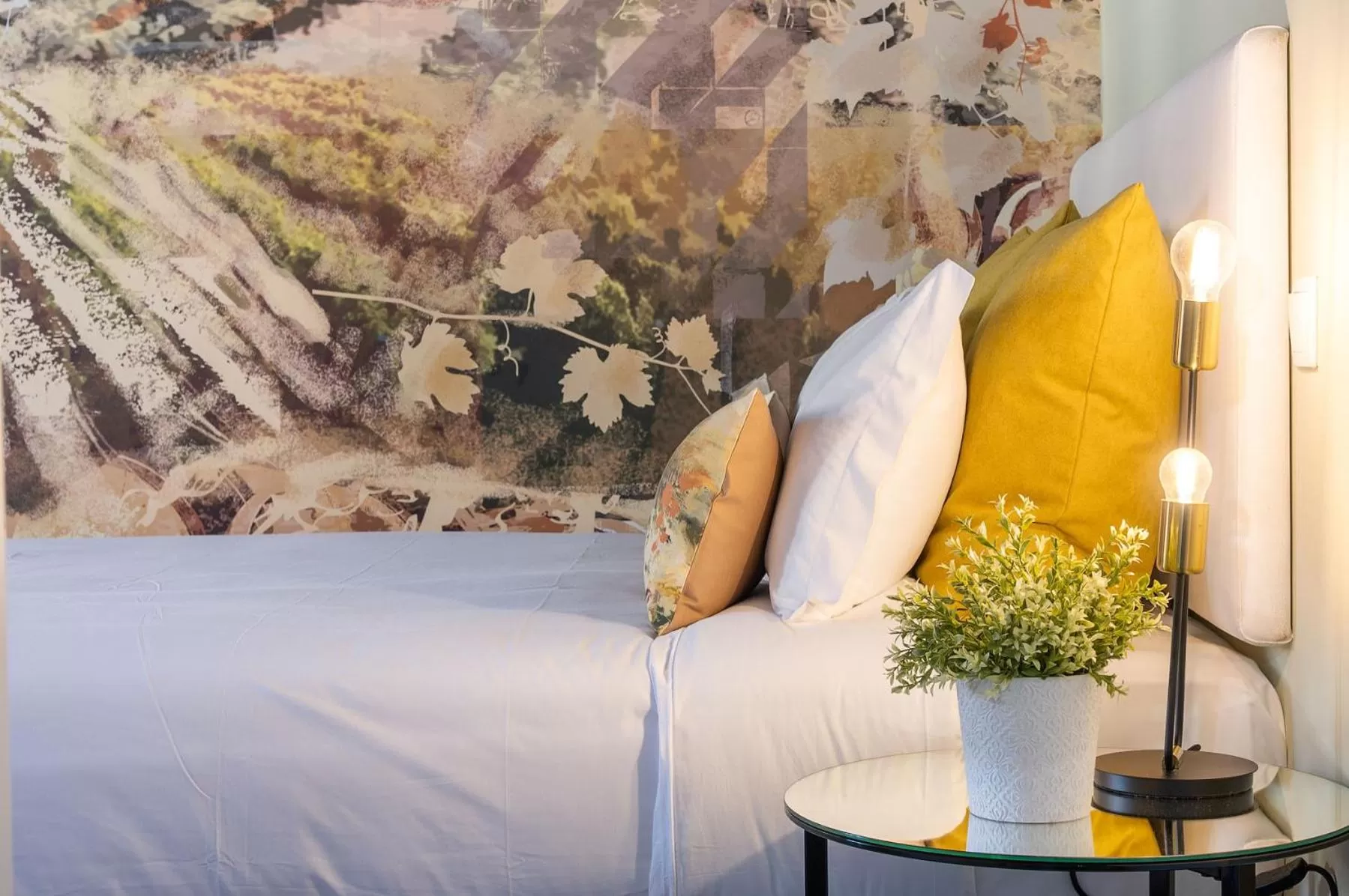 Bed in Lisbon Wine House - Rooms & Suites