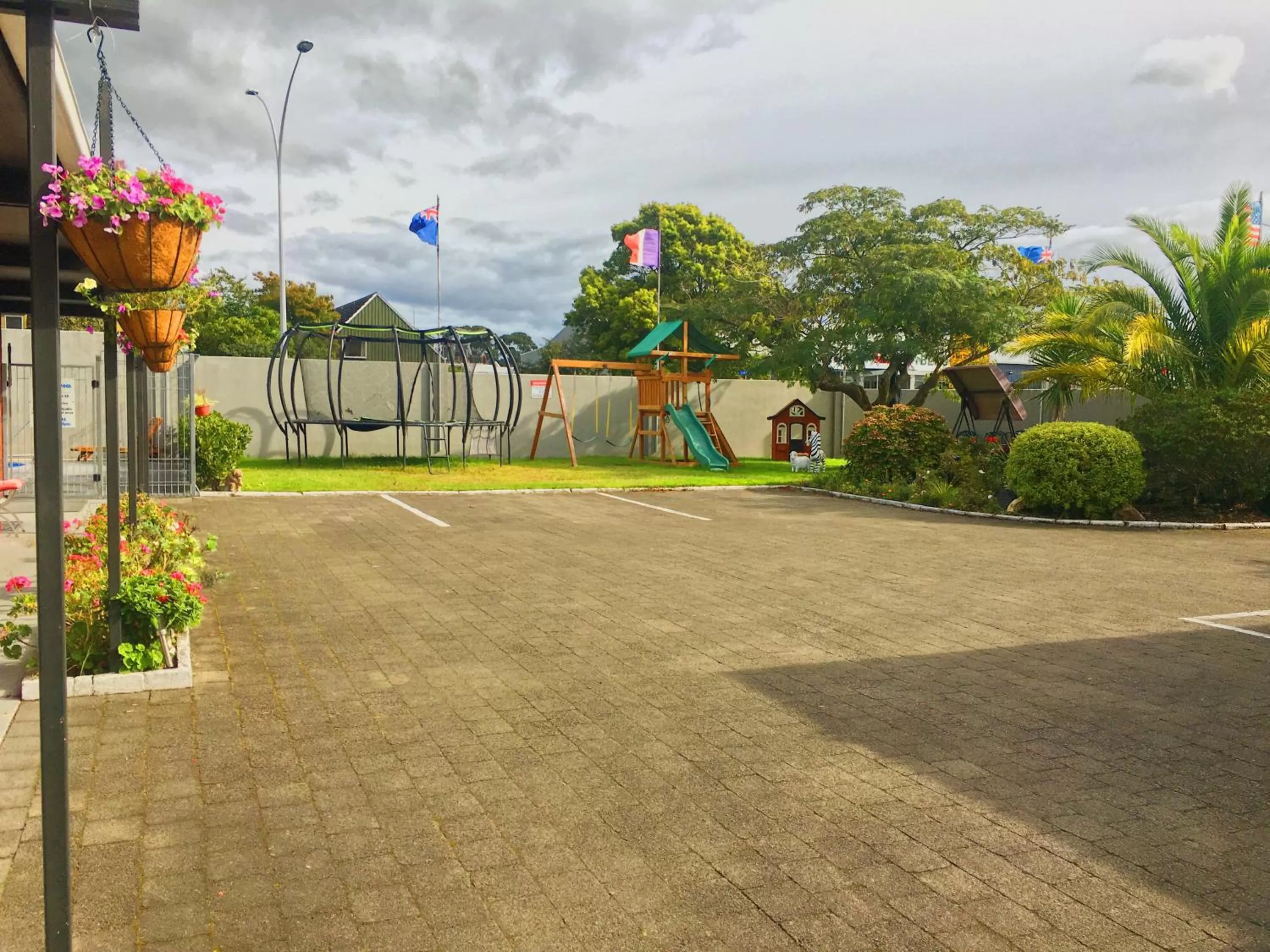 Children play ground in Red Rock Thermal Motel - Mineral Pool