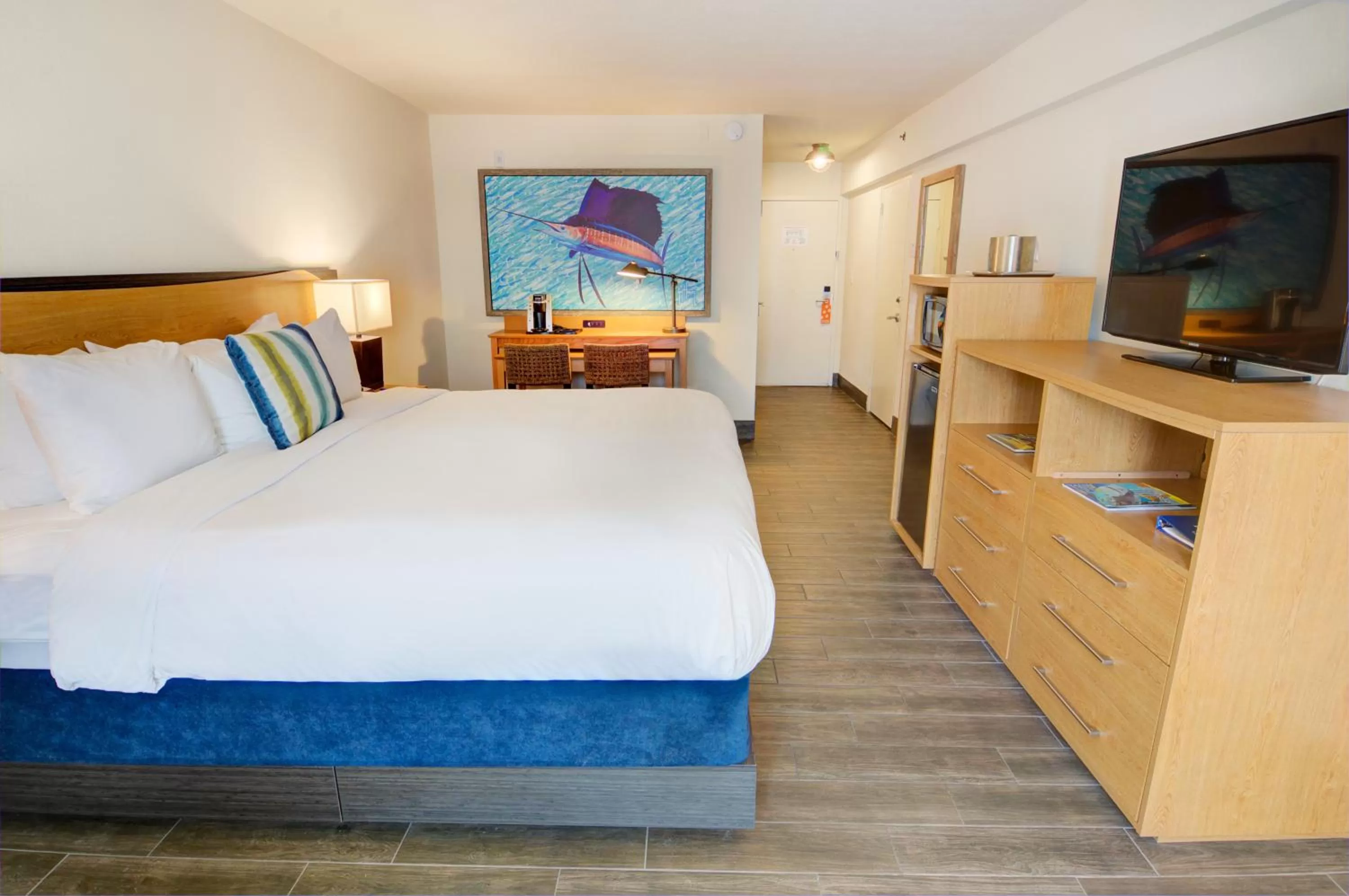 Photo of the whole room, Bed in Guy Harvey Resort on Saint Augustine Beach