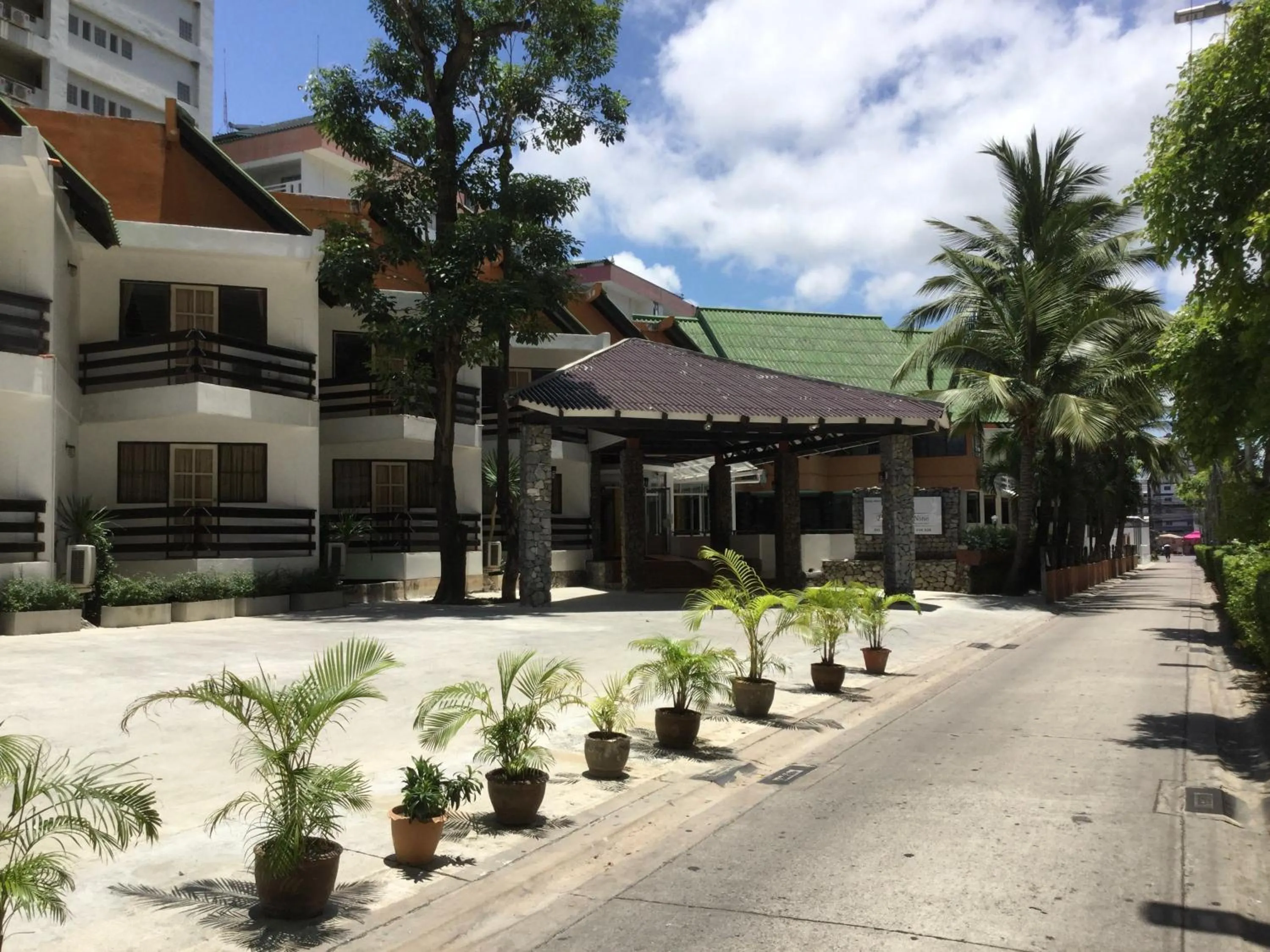 Property building in Pattaya At Nine