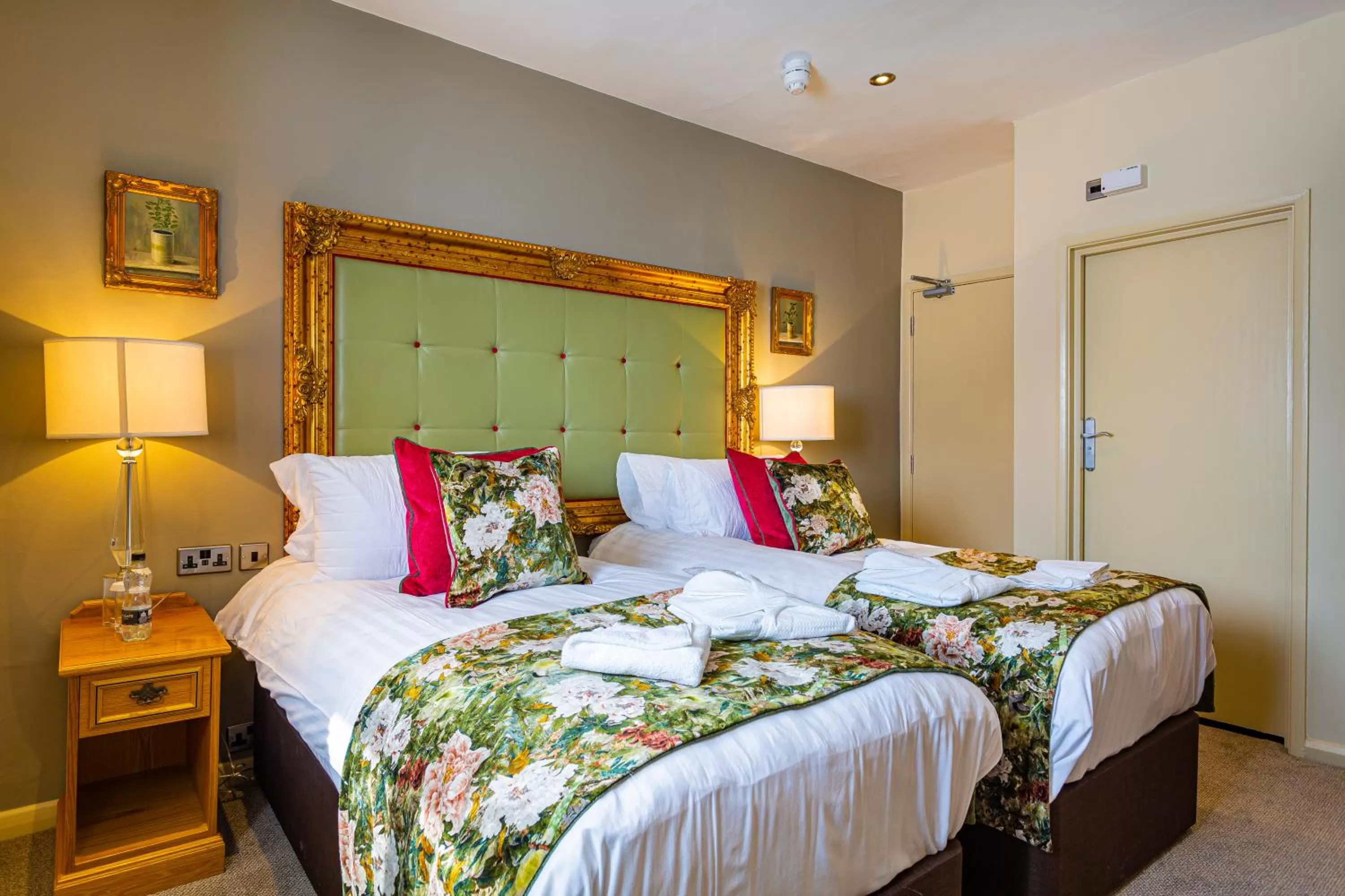 Bedroom, Bed in The Rutland Arms Hotel, Bakewell, Derbyshire - The Coaching Inn Group