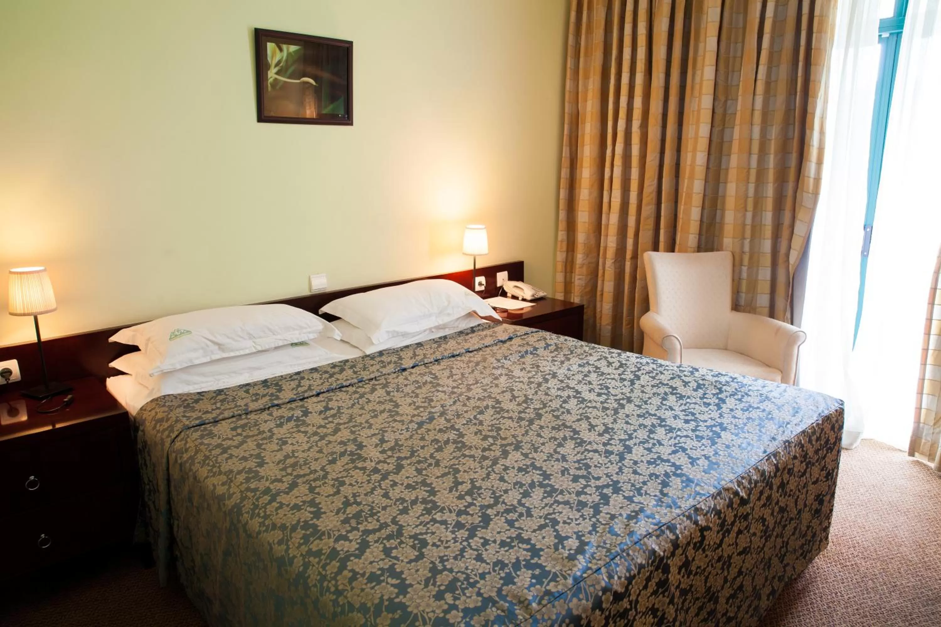Standard Double Room with Lake View - single occupancy in Gorillas Lake Kivu Hotel