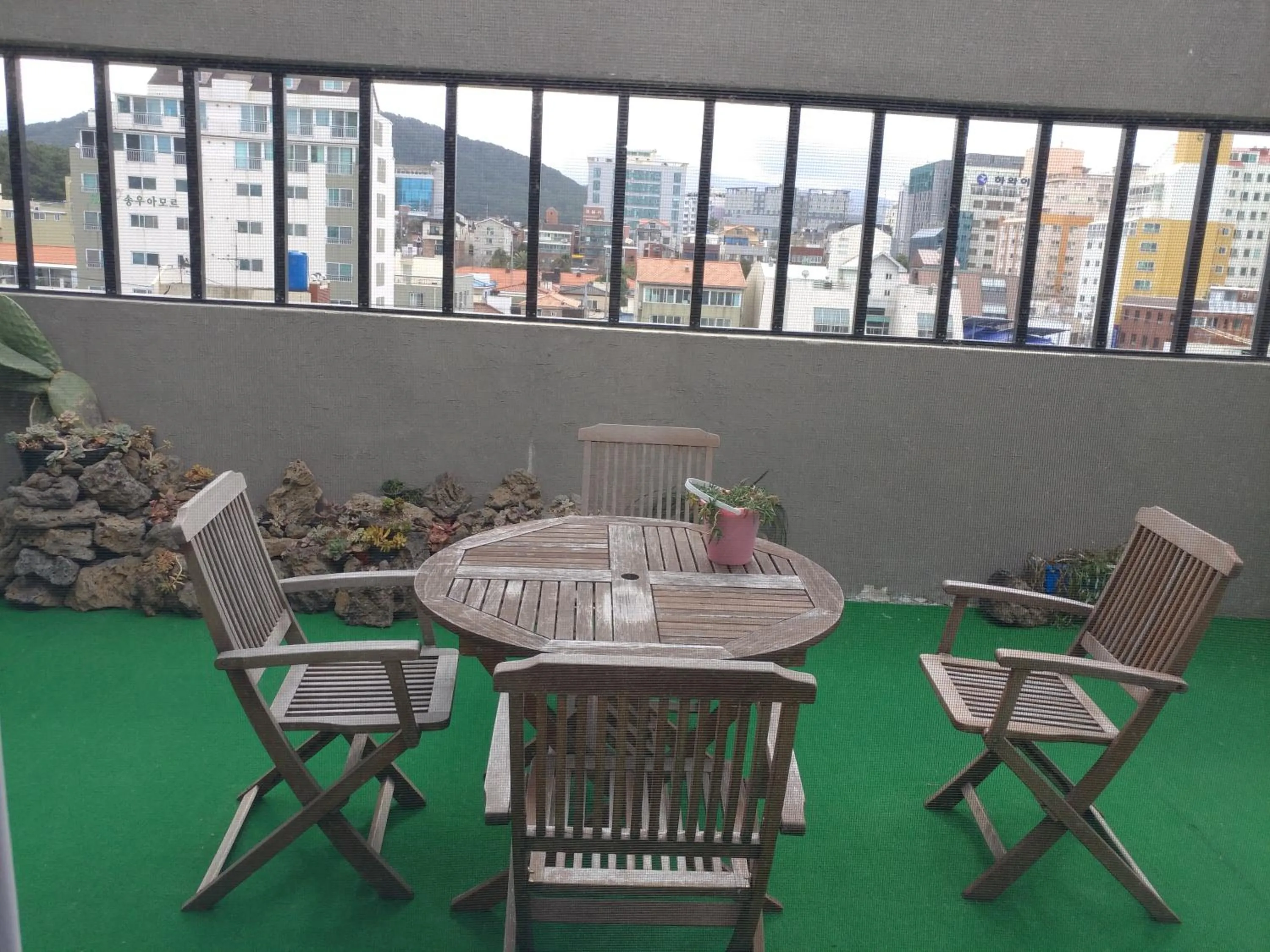 Patio in Hotel Tong Yeondong Jeju