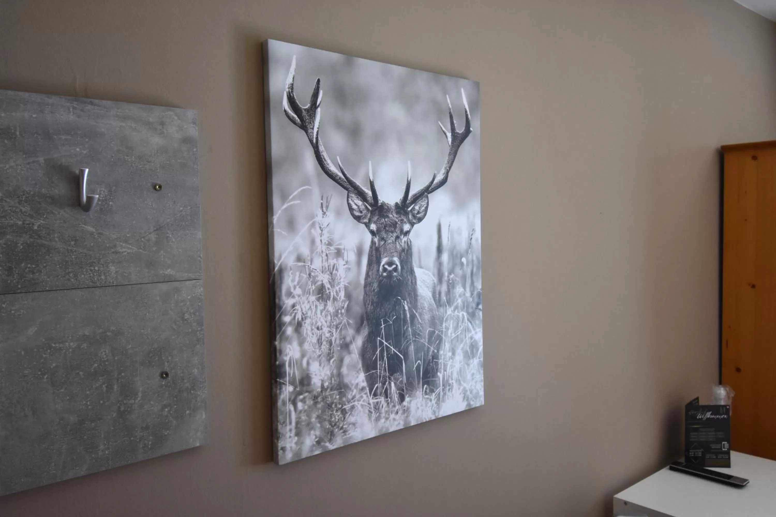 Text overlay in Rooms & Amoria Spa for Adults Only - Hotel Jägerhof Wörthersee