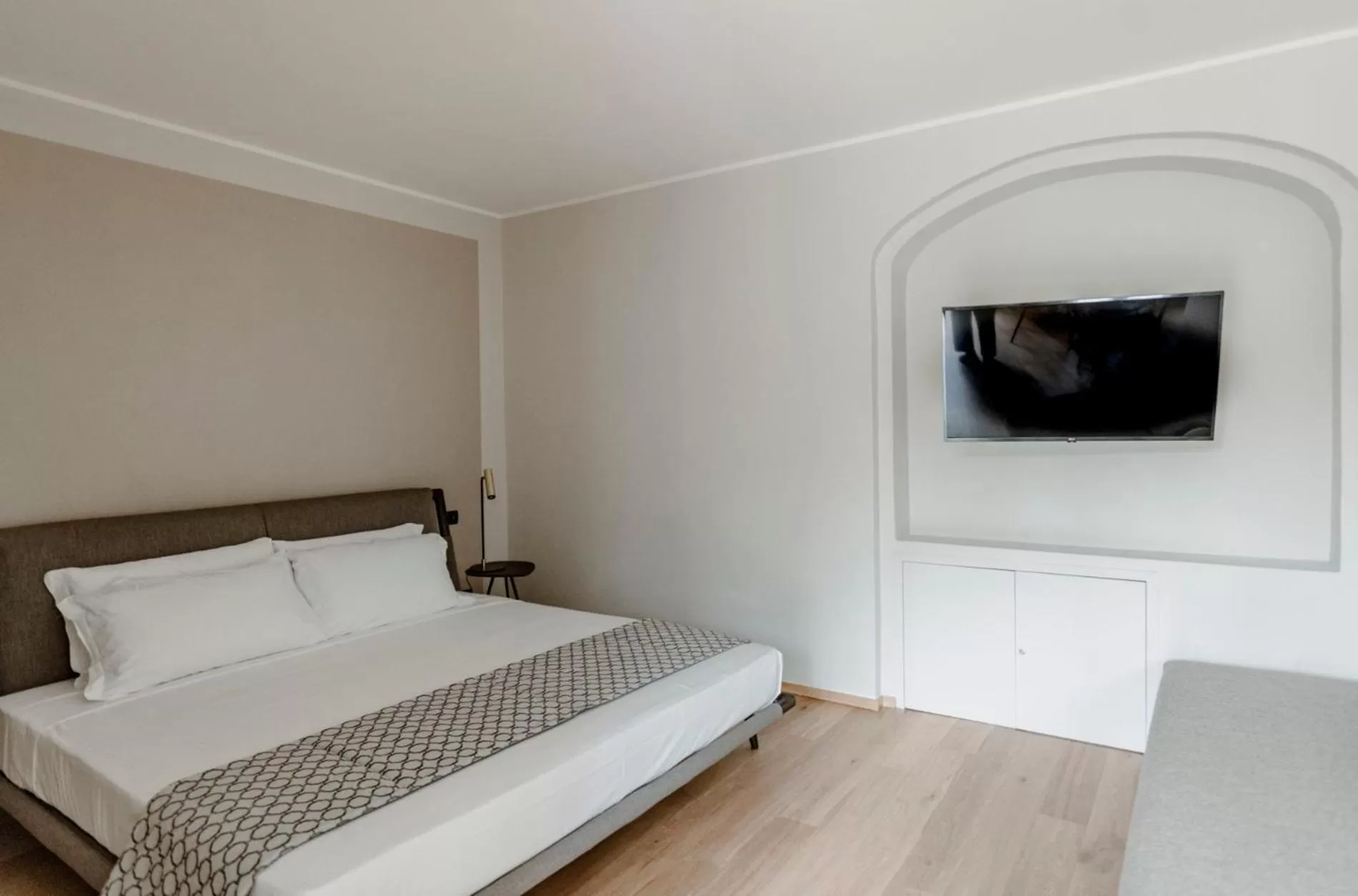 TV and multimedia, Bed in Parco Reala // Rural - Luxury - Rooms