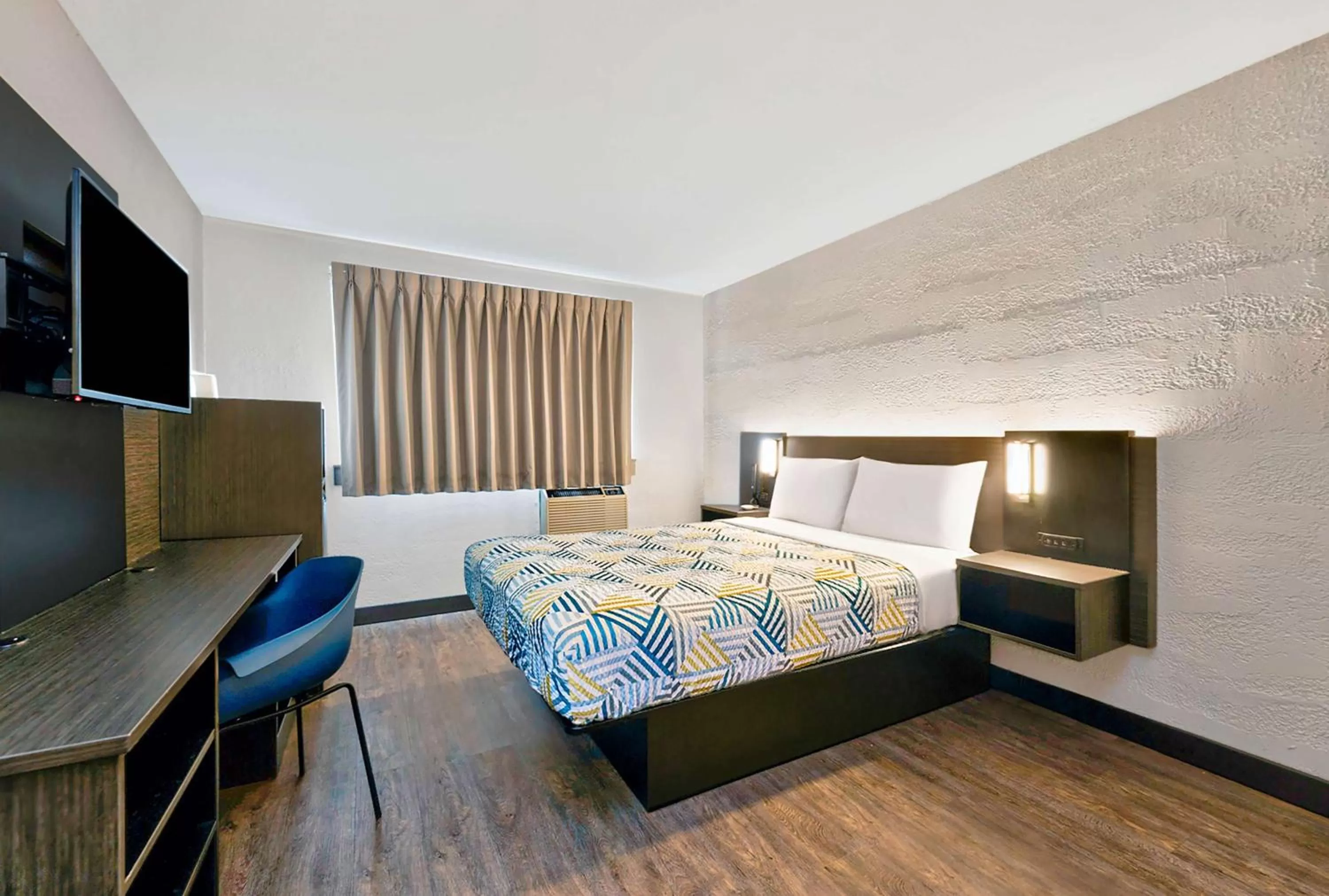 Bedroom, Bed in Motel 6-Cedar Rapids, IA - Airport