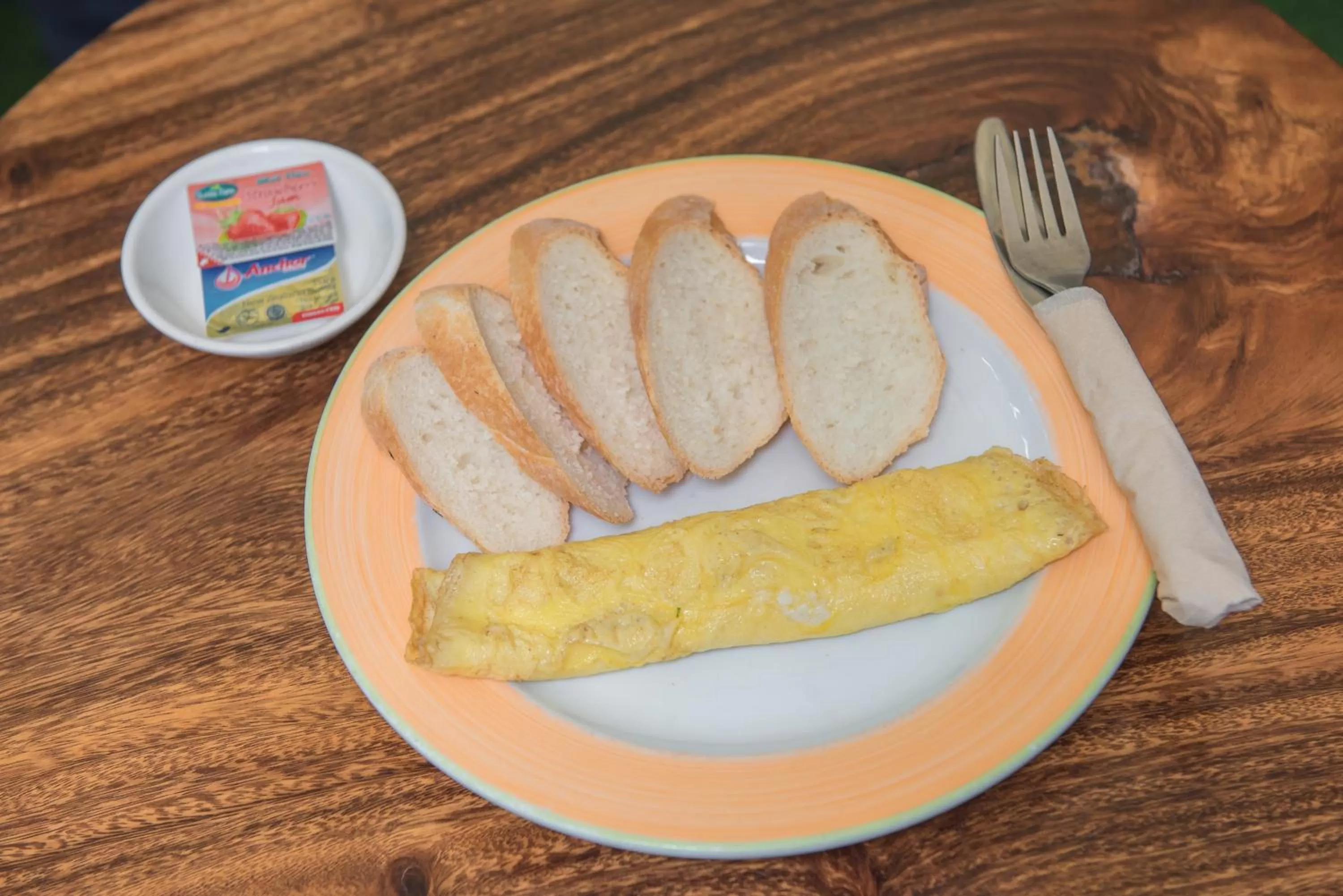 Breakfast in Homesyn Hotel