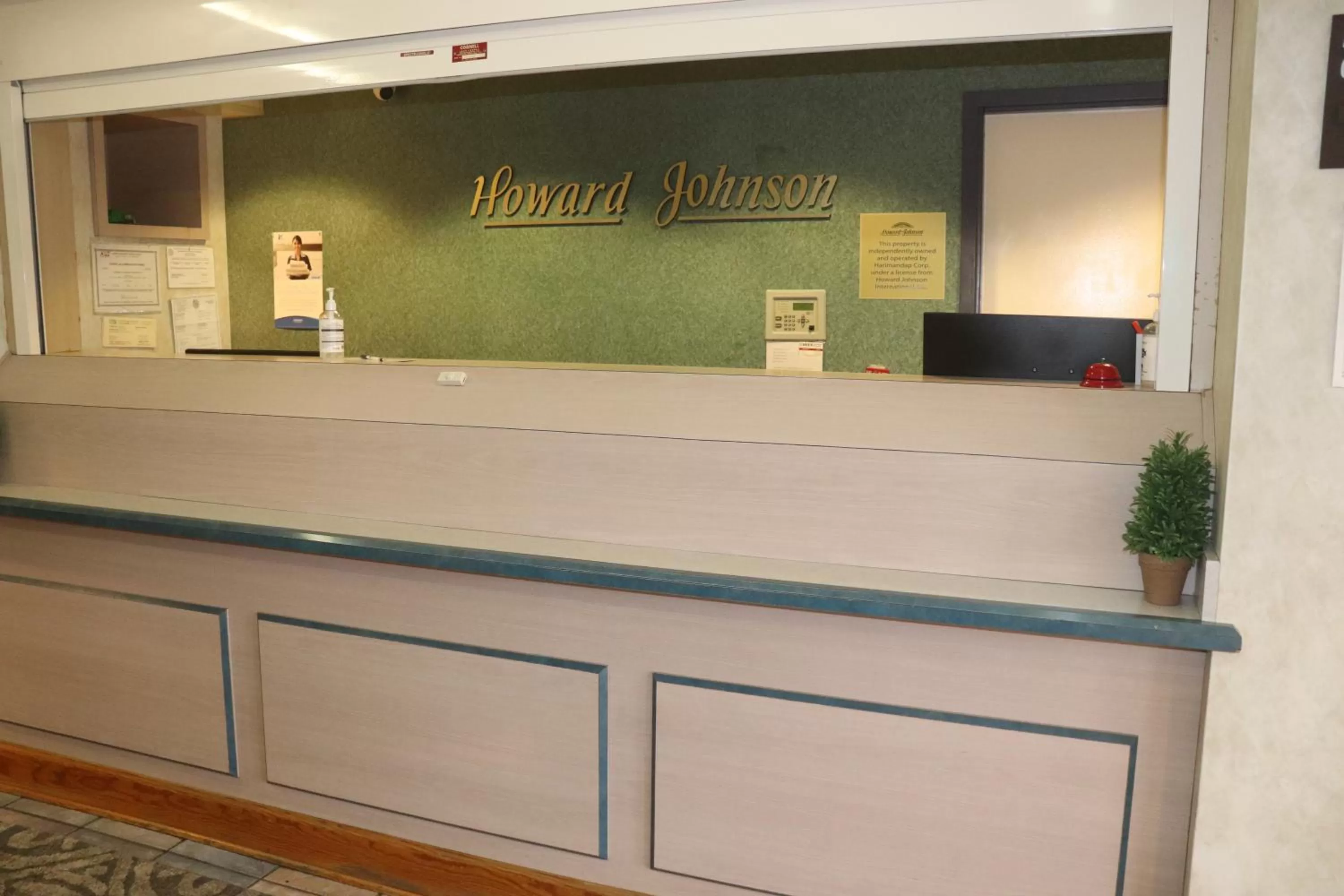 Lobby or reception in Howard Johnson by Wyndham Tifton GA I-75