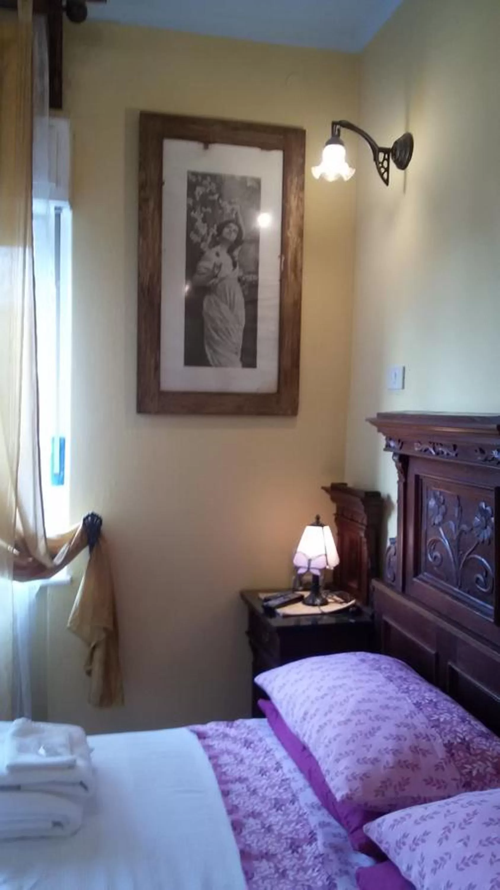 Bed in Villa Fiorita