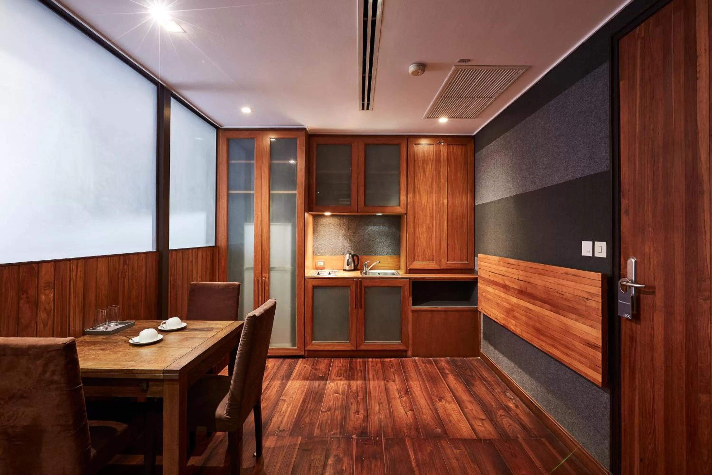 Dining area in LUXX Langsuan Hotel - SHA Plus