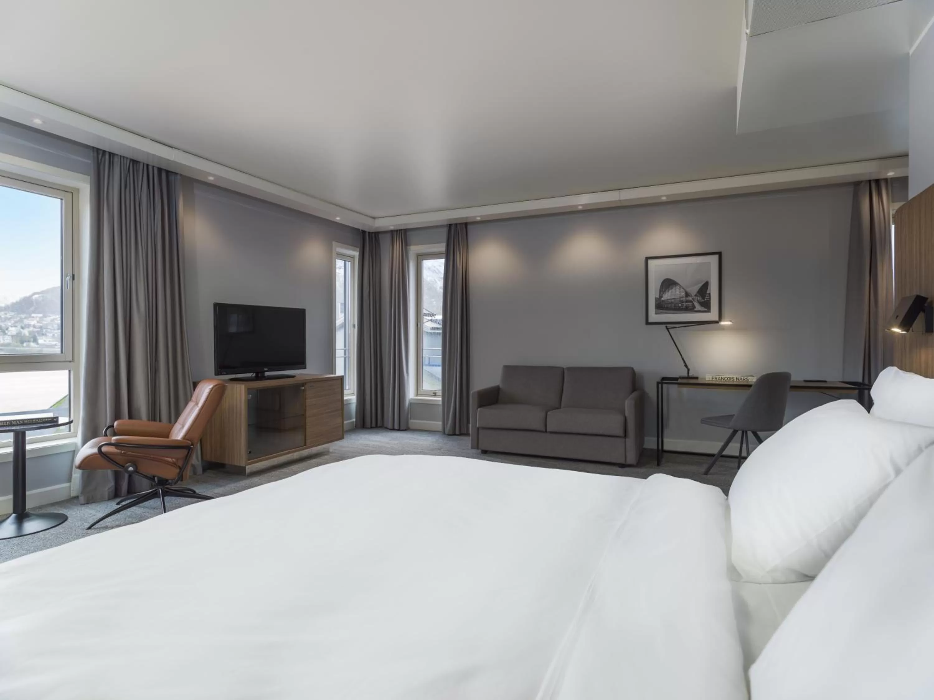 Photo of the whole room, Bed in Radisson Blu Hotel Tromsø