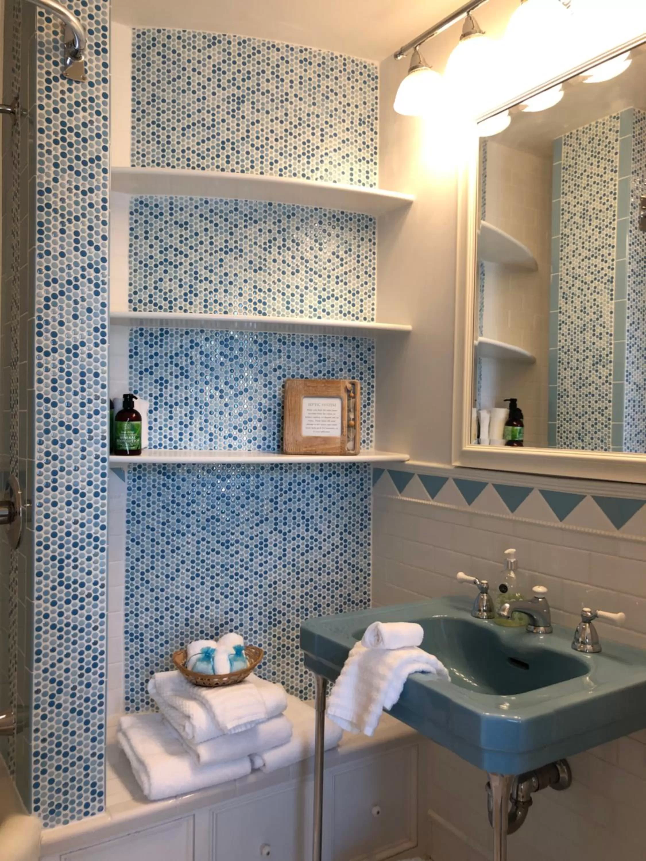 Bathroom in Frederick William House