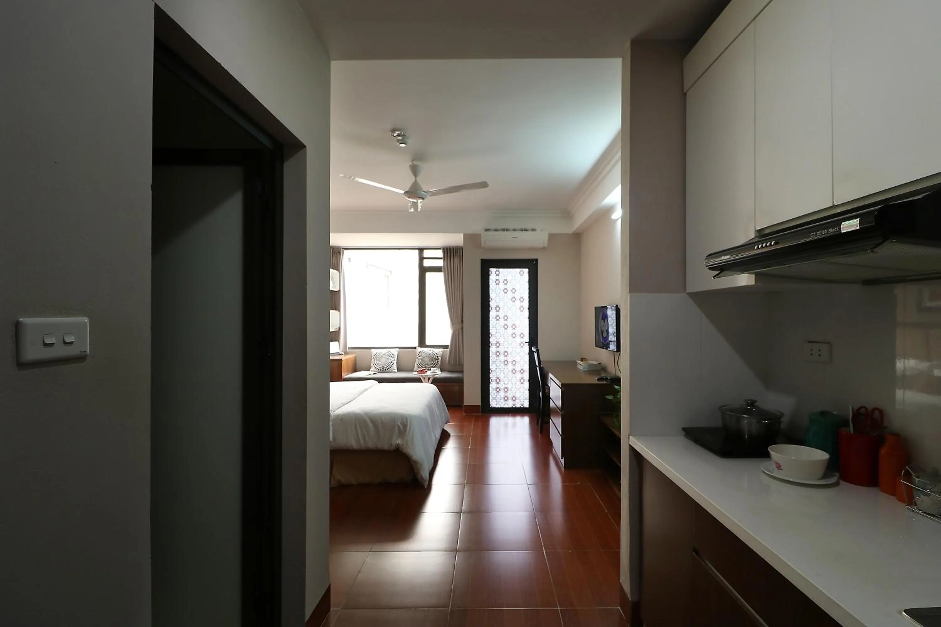 Kitchen or kitchenette, Bed in ISTAY Hotel Apartment 1