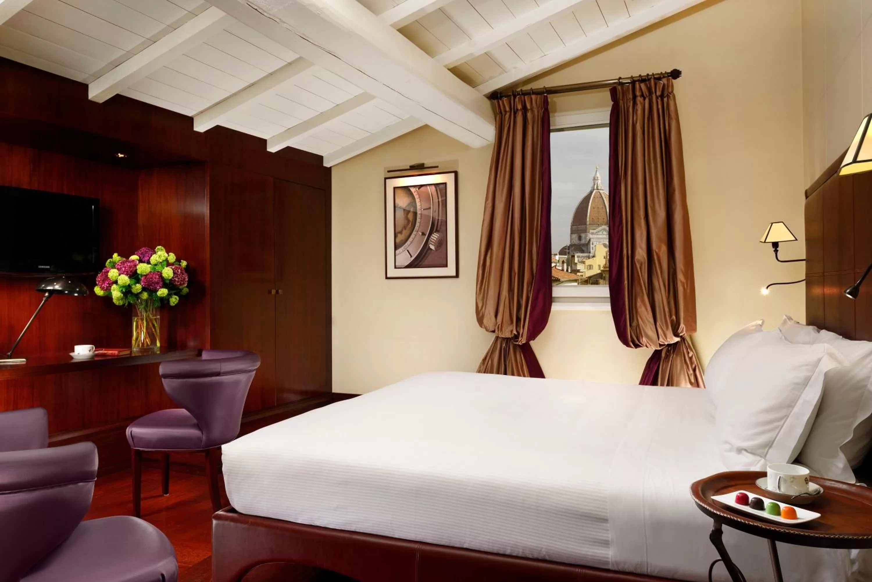 Photo of the whole room, Bed in Hotel L'Orologio Firenze - WTB Hotels