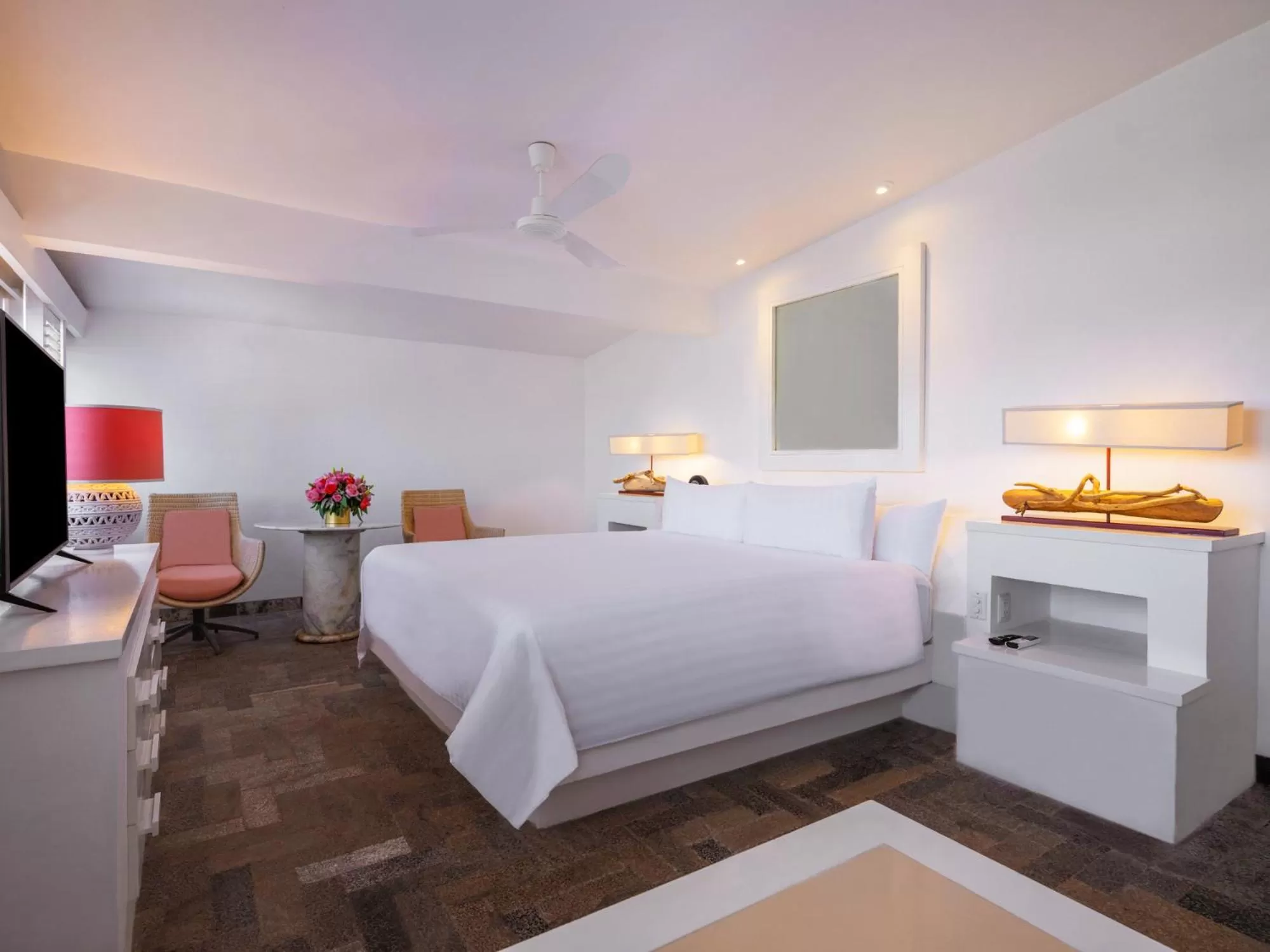 Bedroom, Bed in Las Brisas Acapulco