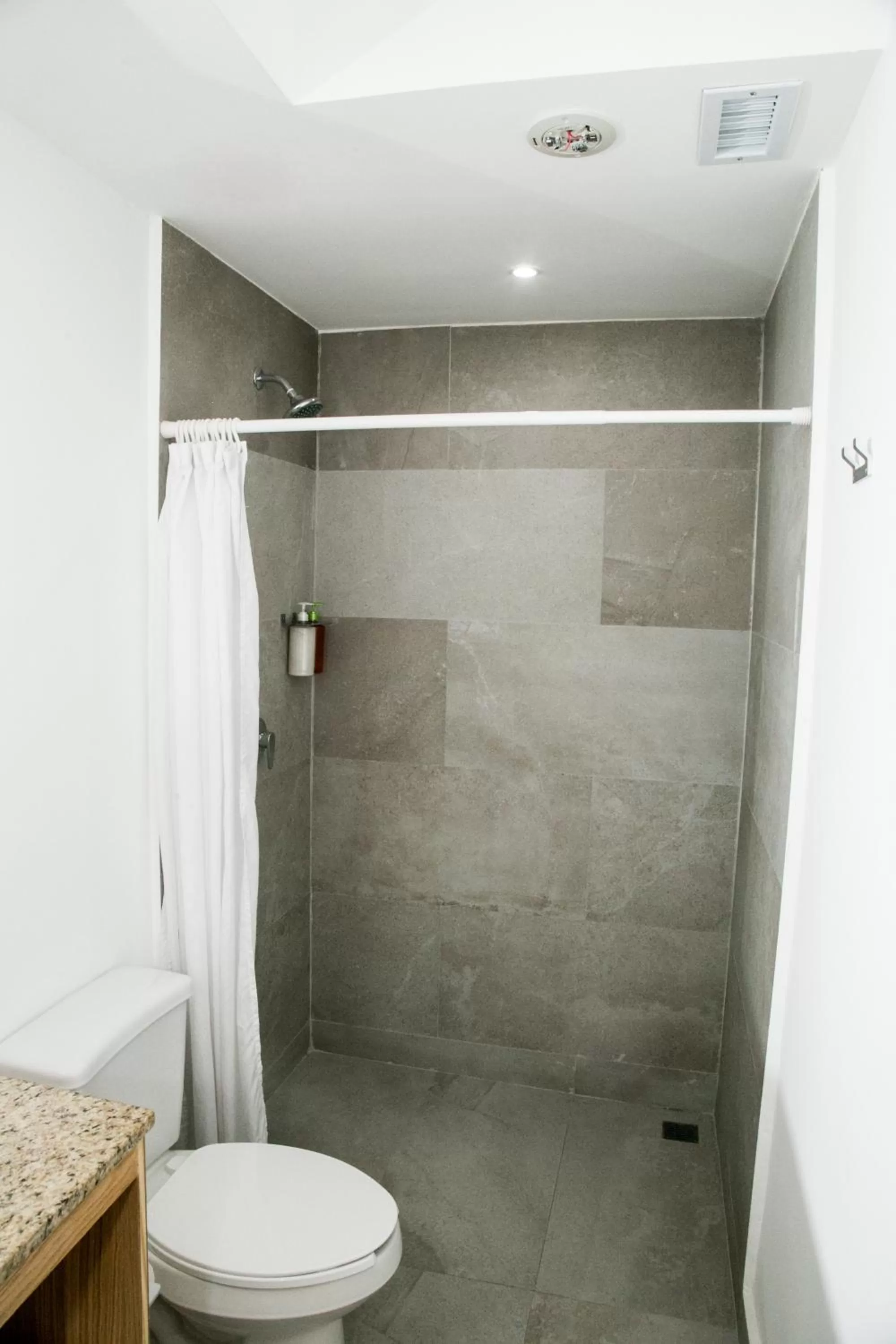 Shower in Booking 500