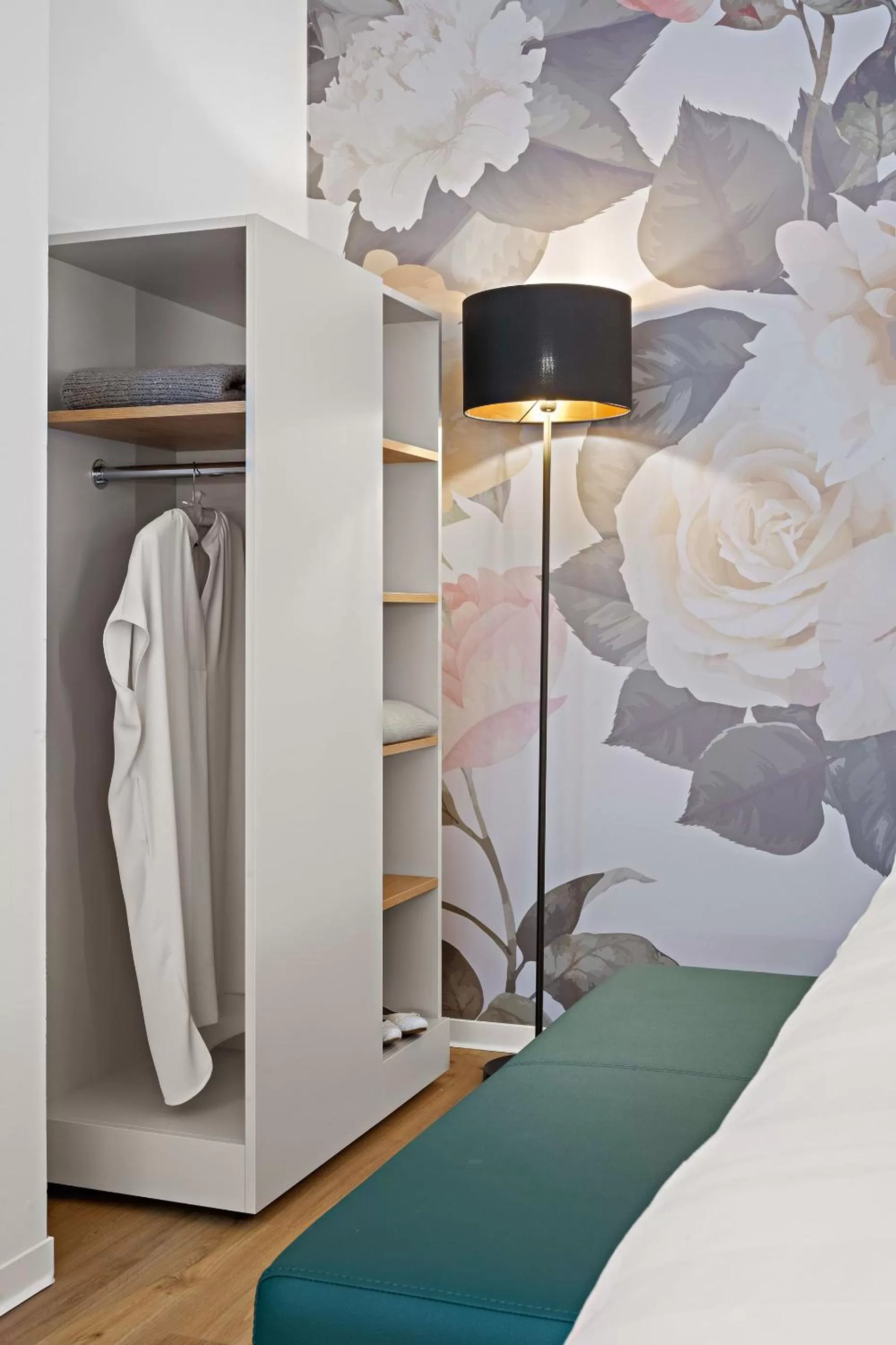 wardrobe, Bed in Hey Lou Hotel Karlsruhe Messe