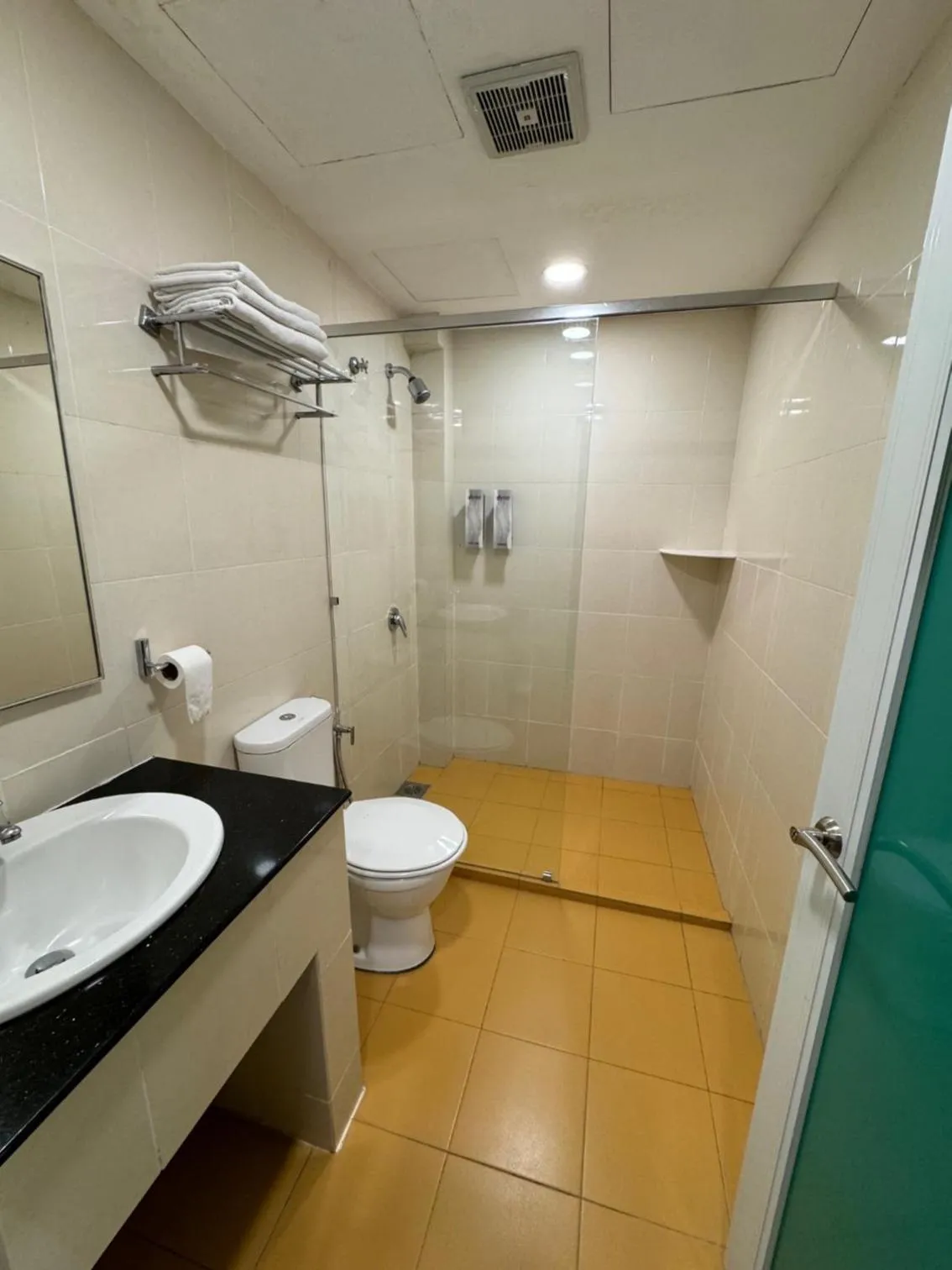 Toilet in Aeton Hotel Nilai