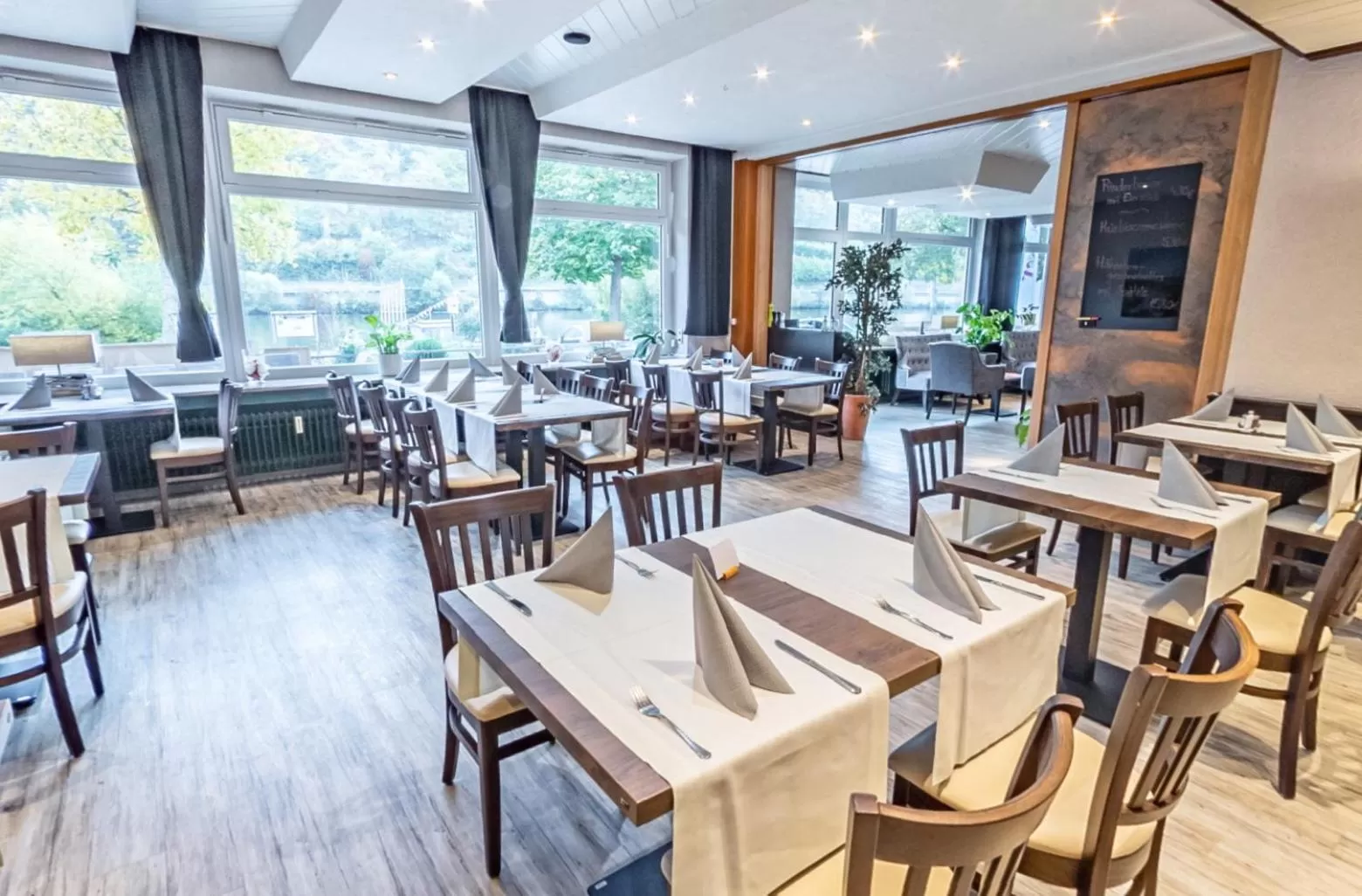 Restaurant/places to eat in Hotel-Gasthof zum Ritter