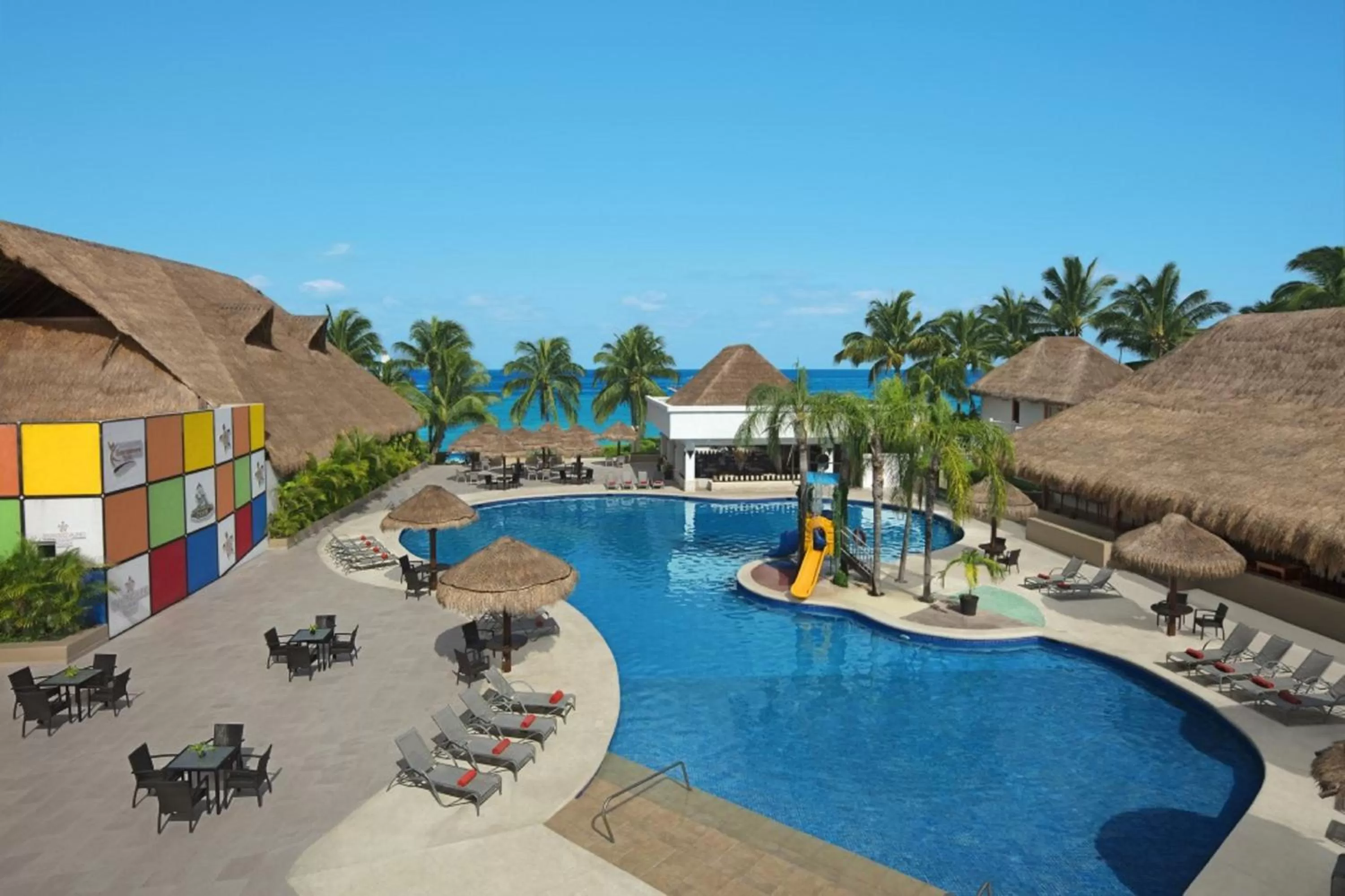 Swimming pool in Sunscape Sabor Cozumel