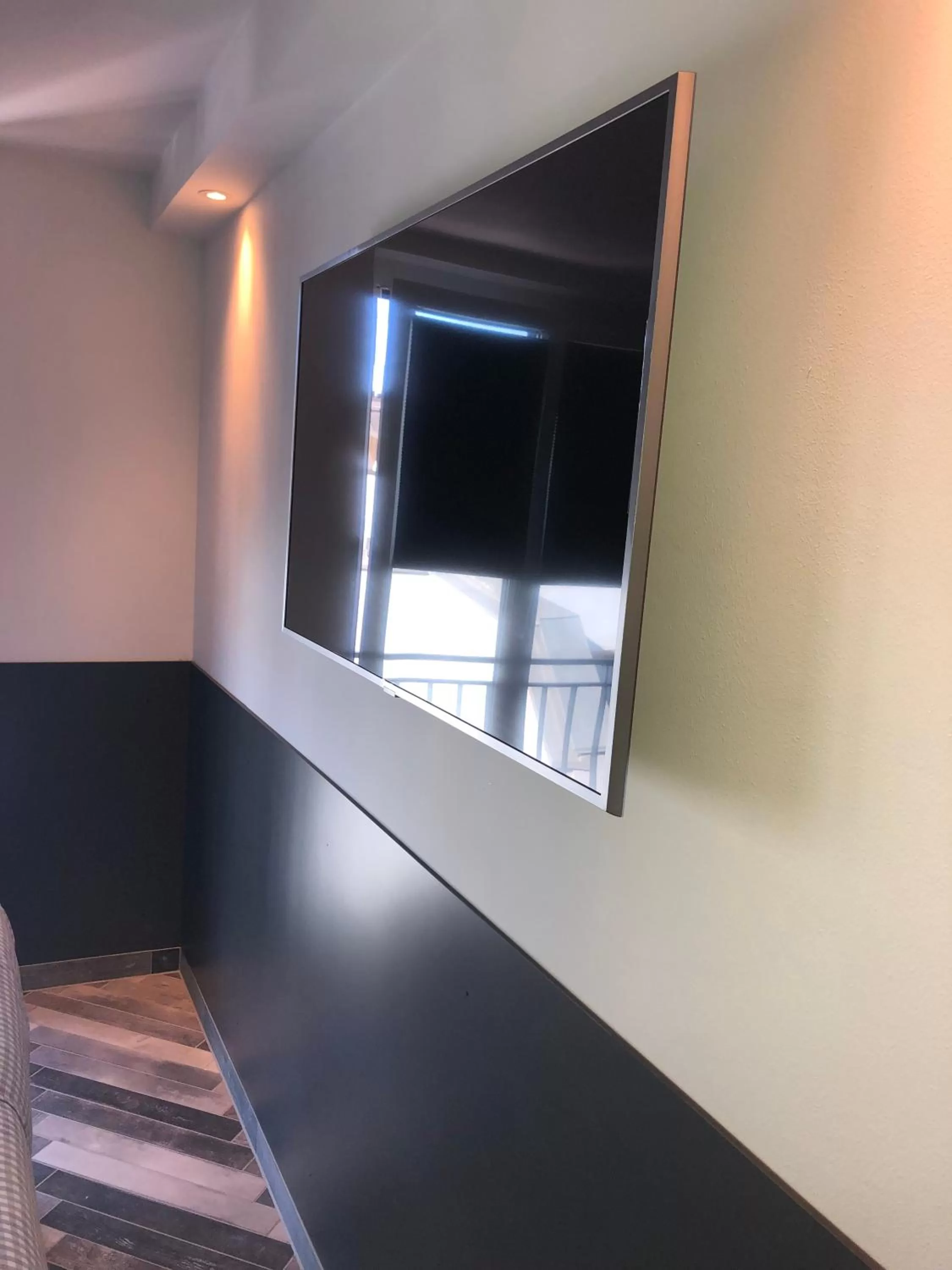 TV and multimedia in Munich Deluxe Hotel