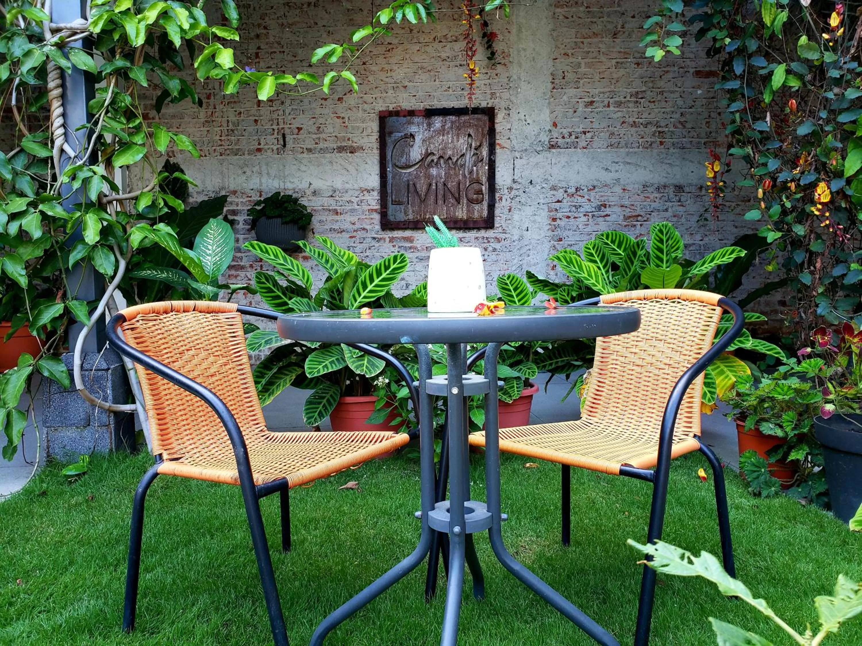 Patio in Cando Living Apartments in Central Avenue