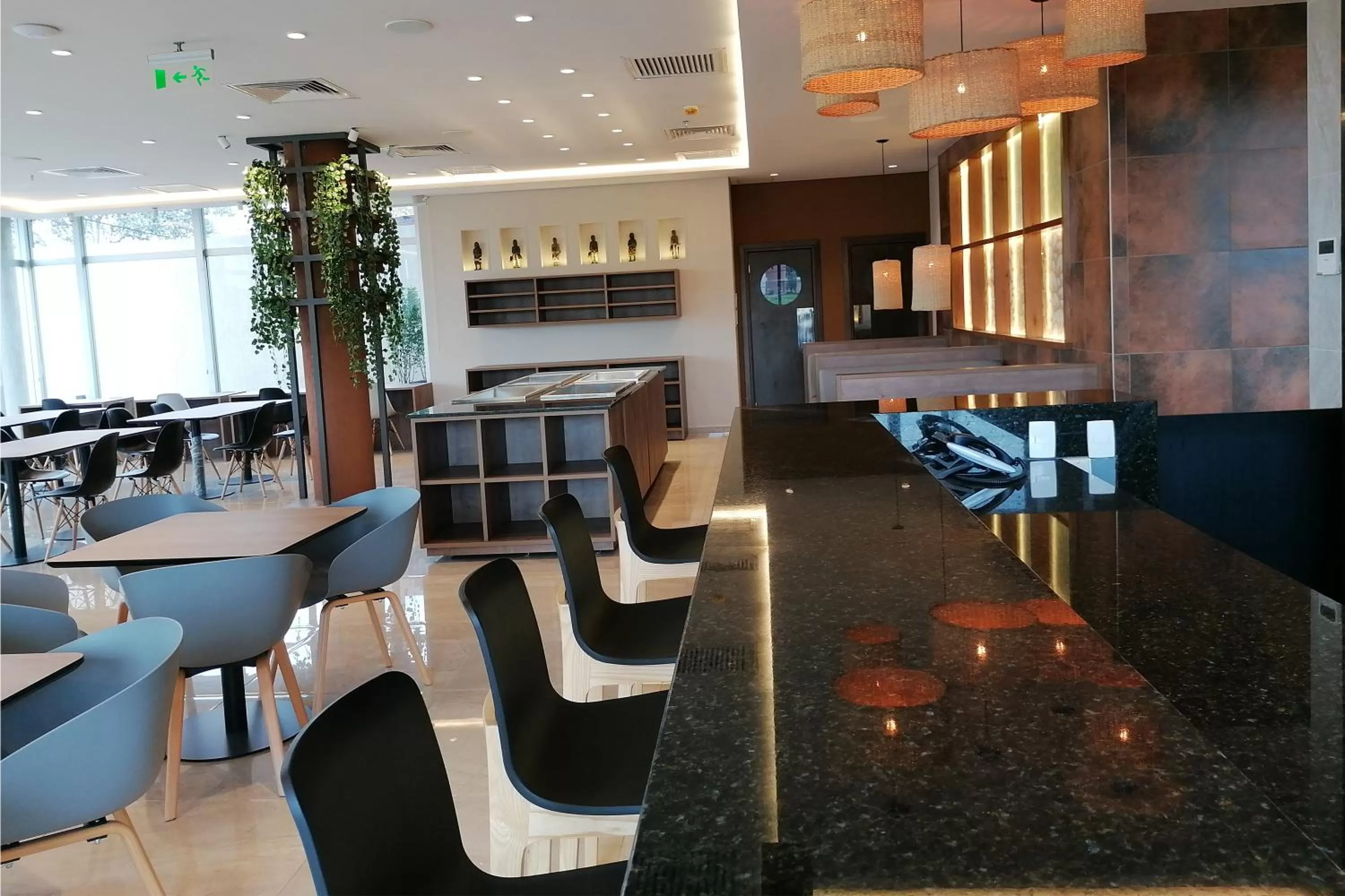 Restaurant/places to eat in Dazzler by Wyndham Ciudad del Este