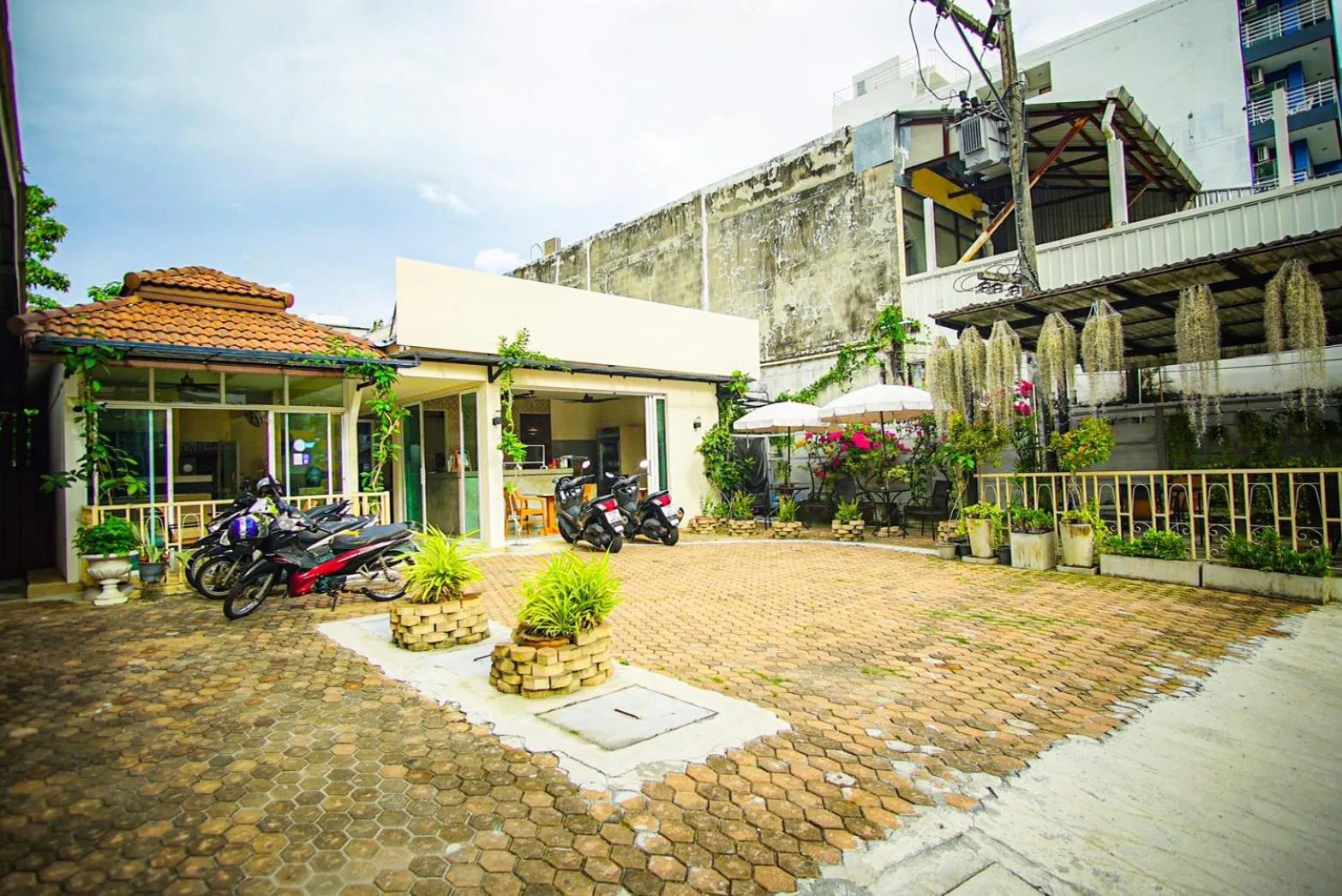 Parking in Capricorn Village - SHA Extra Plus