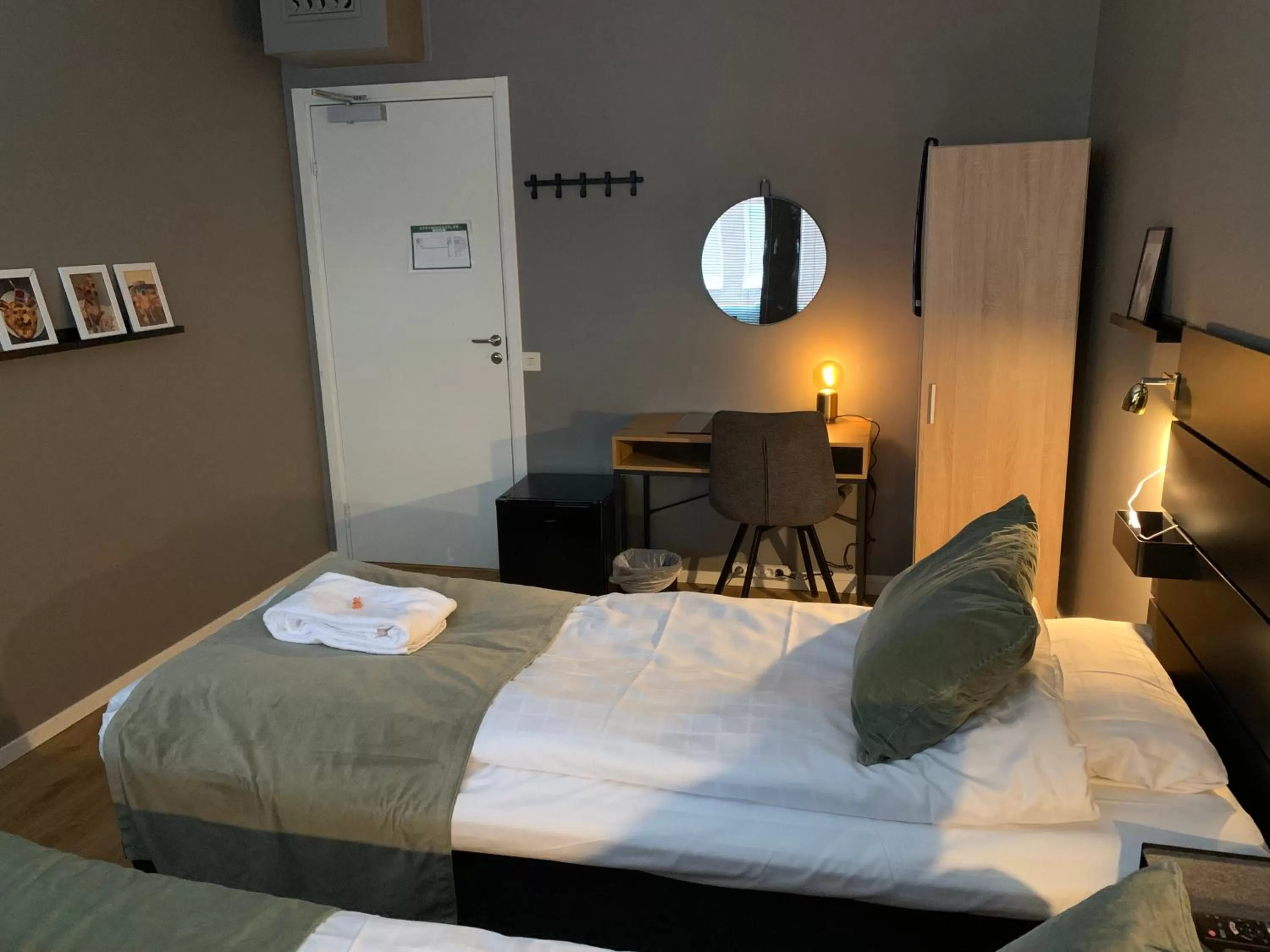 Photo of the whole room, Bed in Hotel B&B Gränden