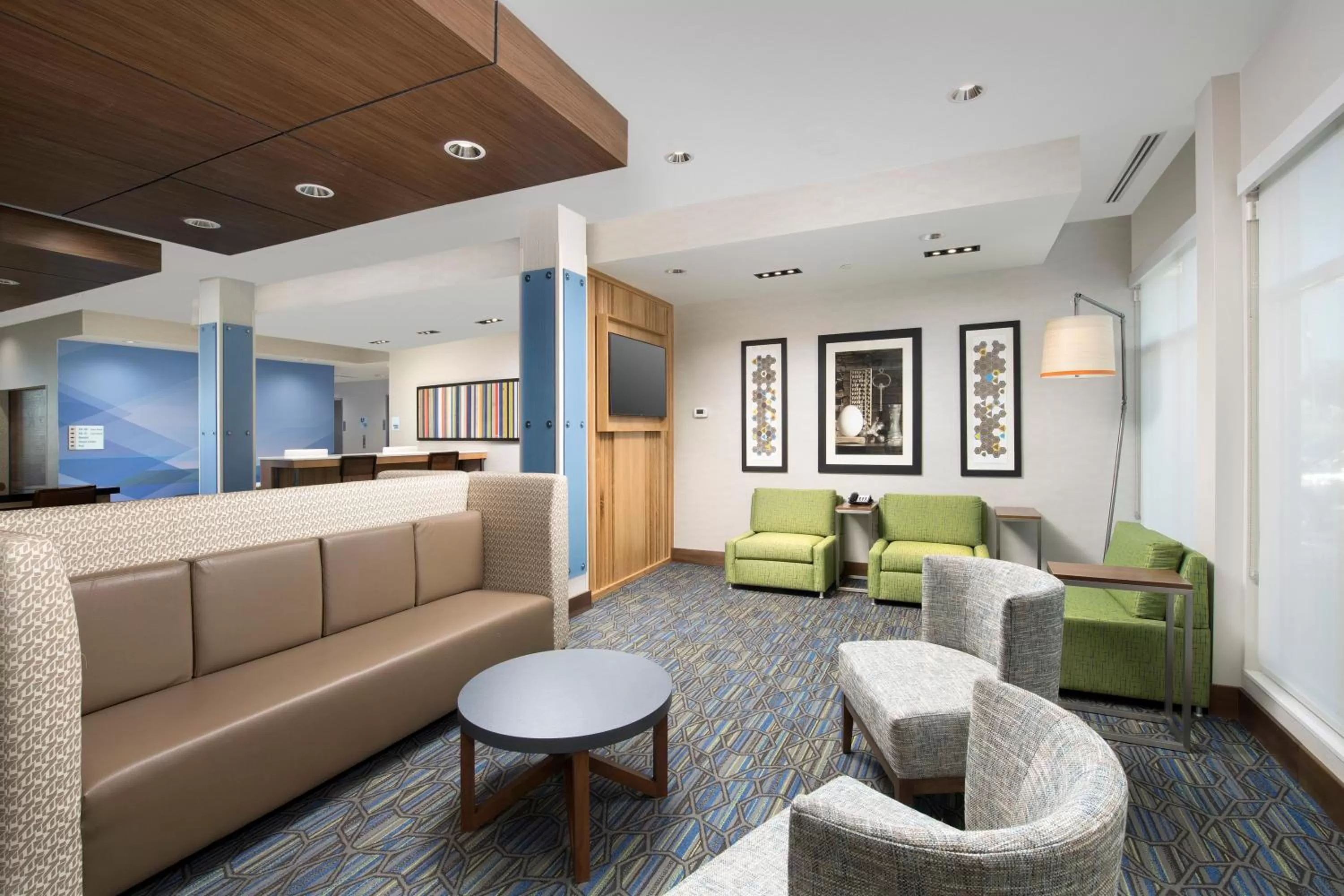 Property building in Holiday Inn Express & Suites San Antonio North-Windcrest by IHG