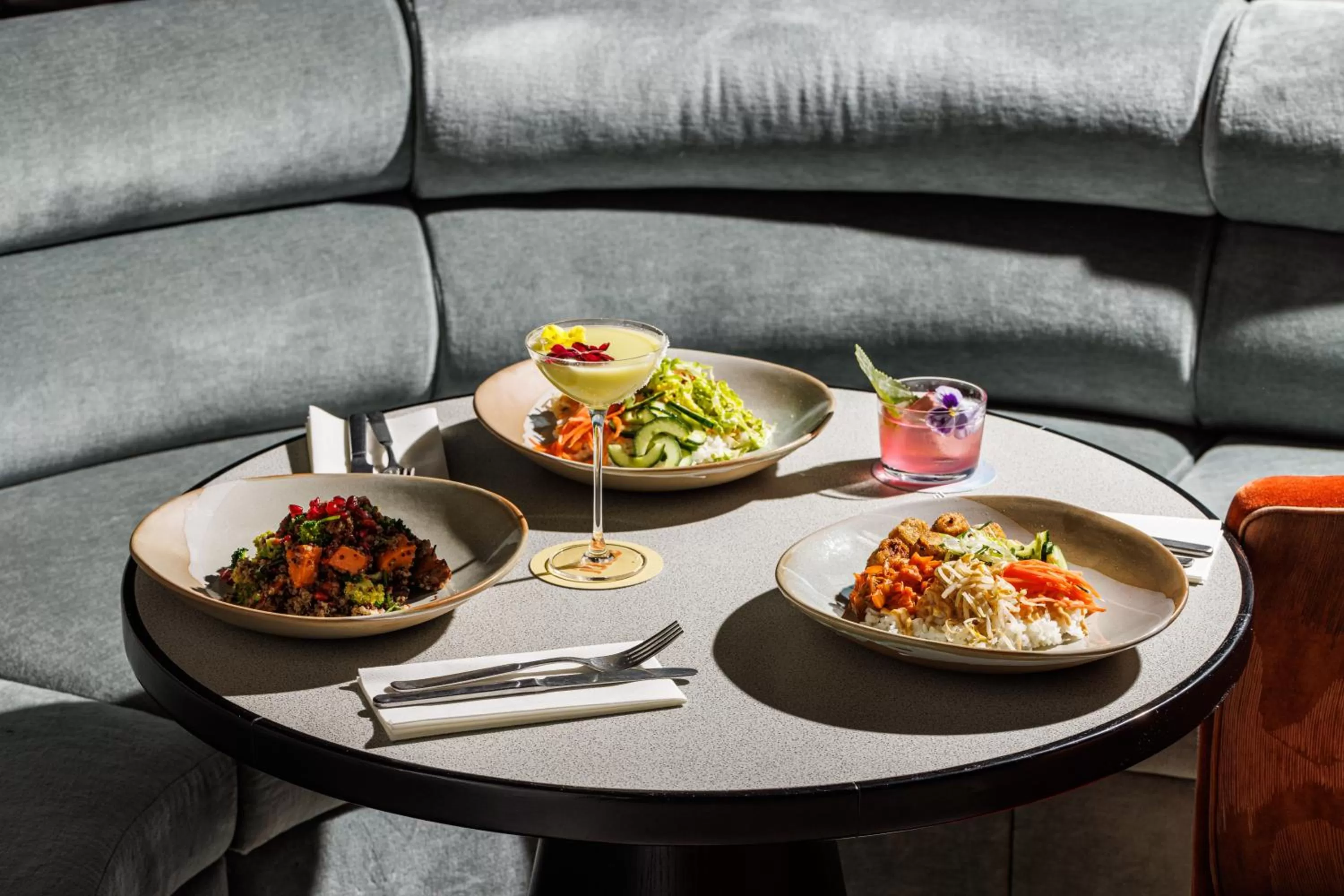 Food and drinks in TRIBE London Canary Wharf