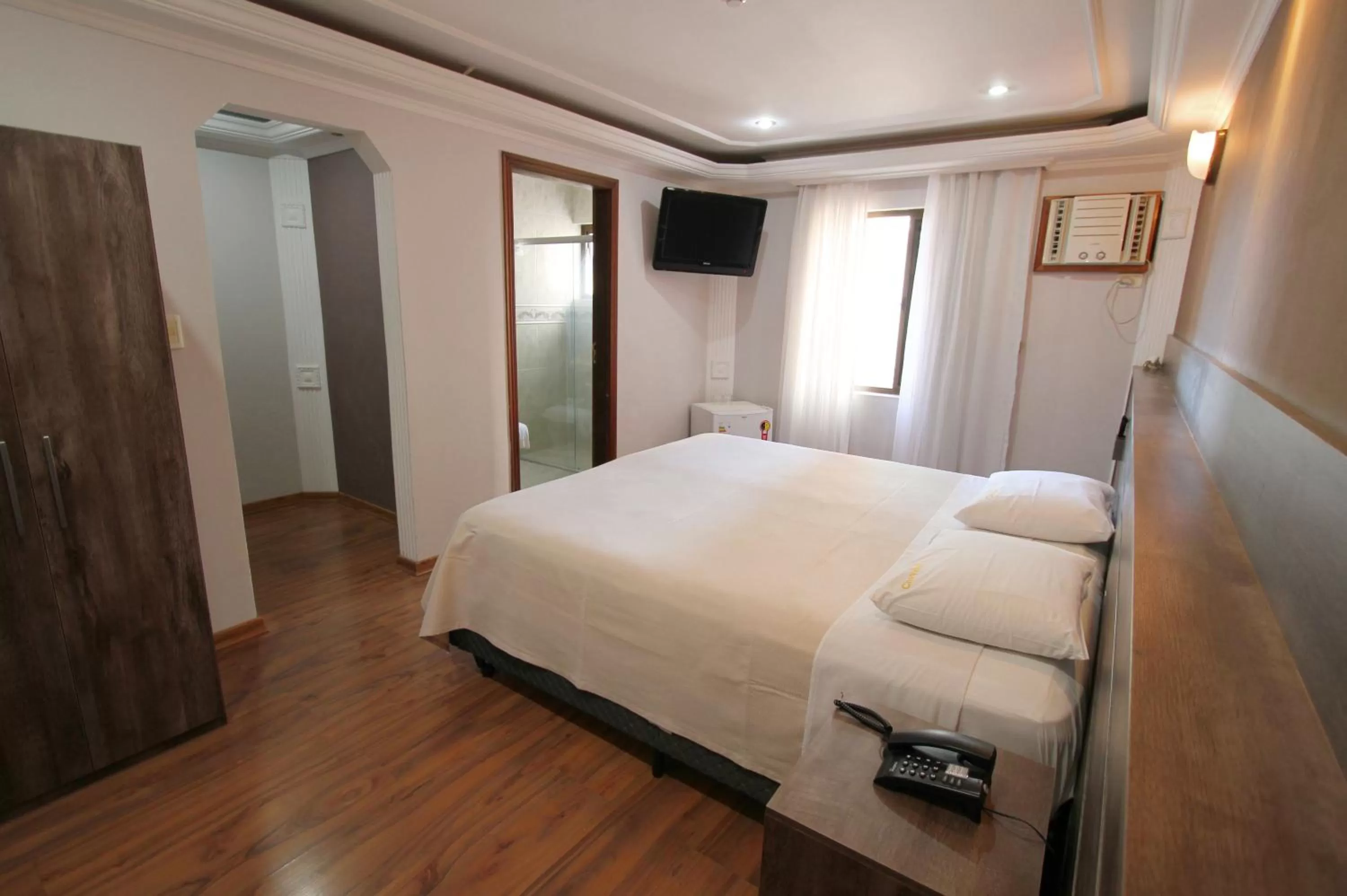 Bedroom, Bed in Gran Chevalier Hotel