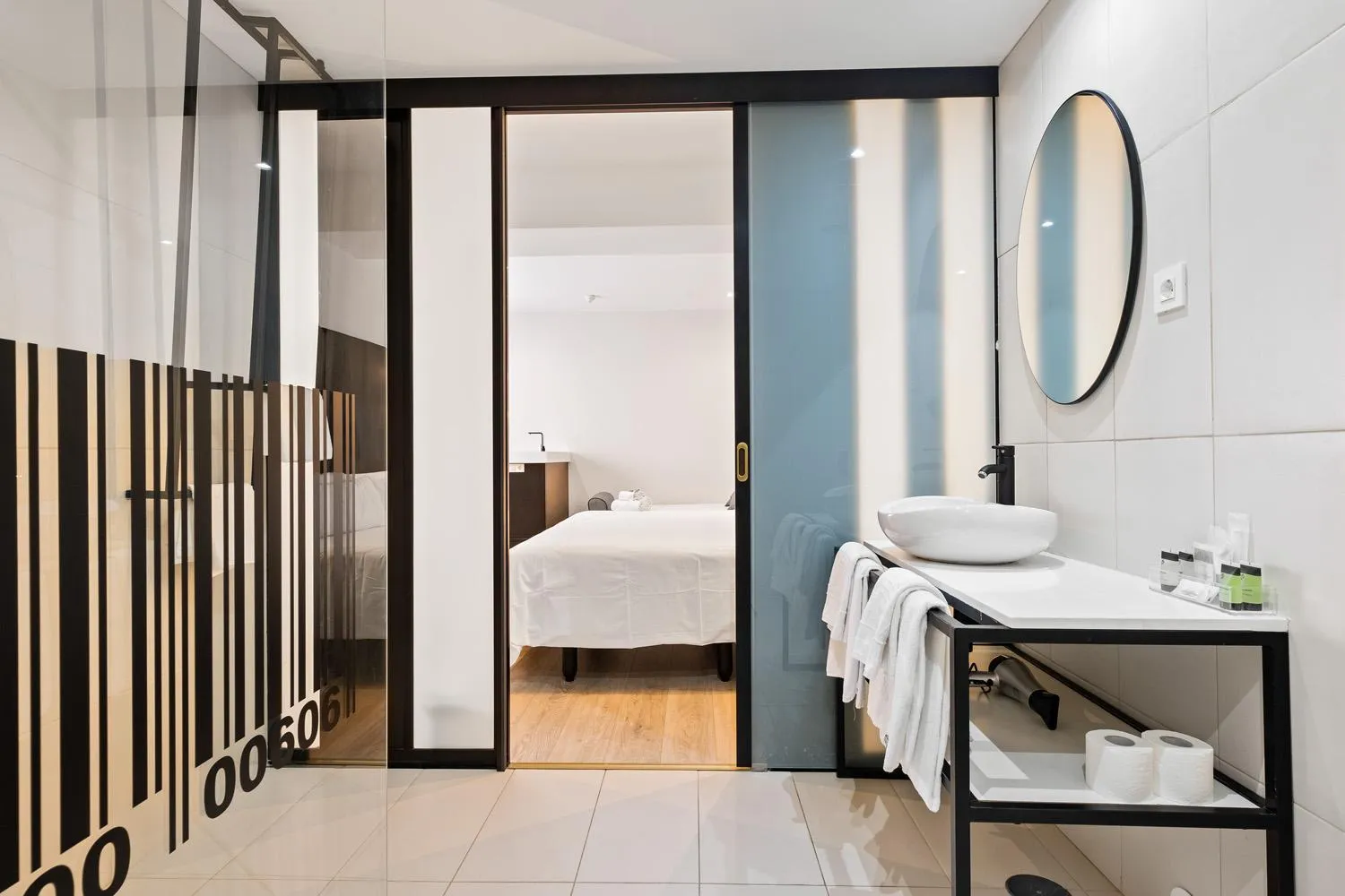 Bathroom, Bed in Urban Anaga Hotel
