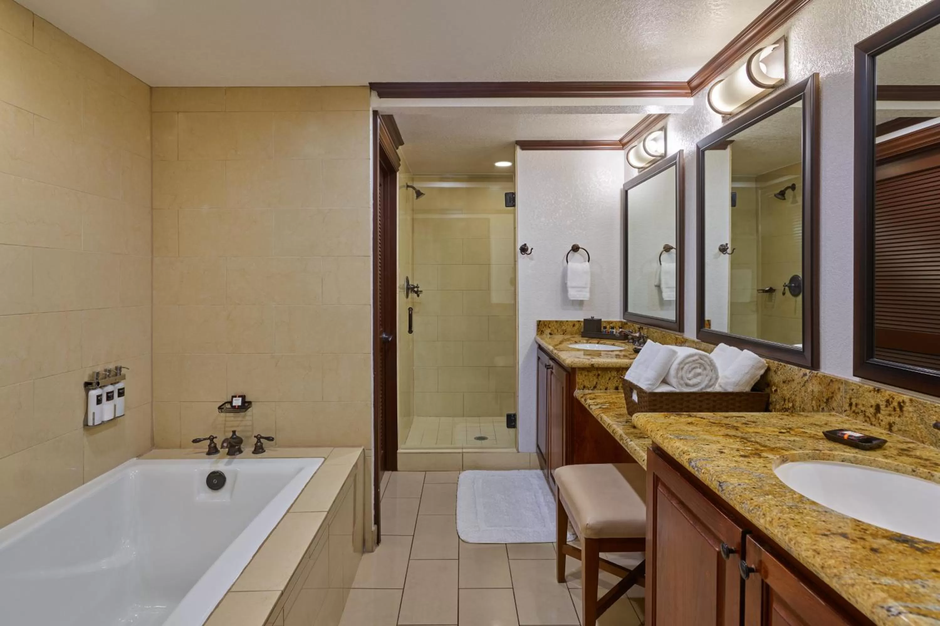 Photo of the whole room in Omni Rancho Las Palmas Resort & Spa