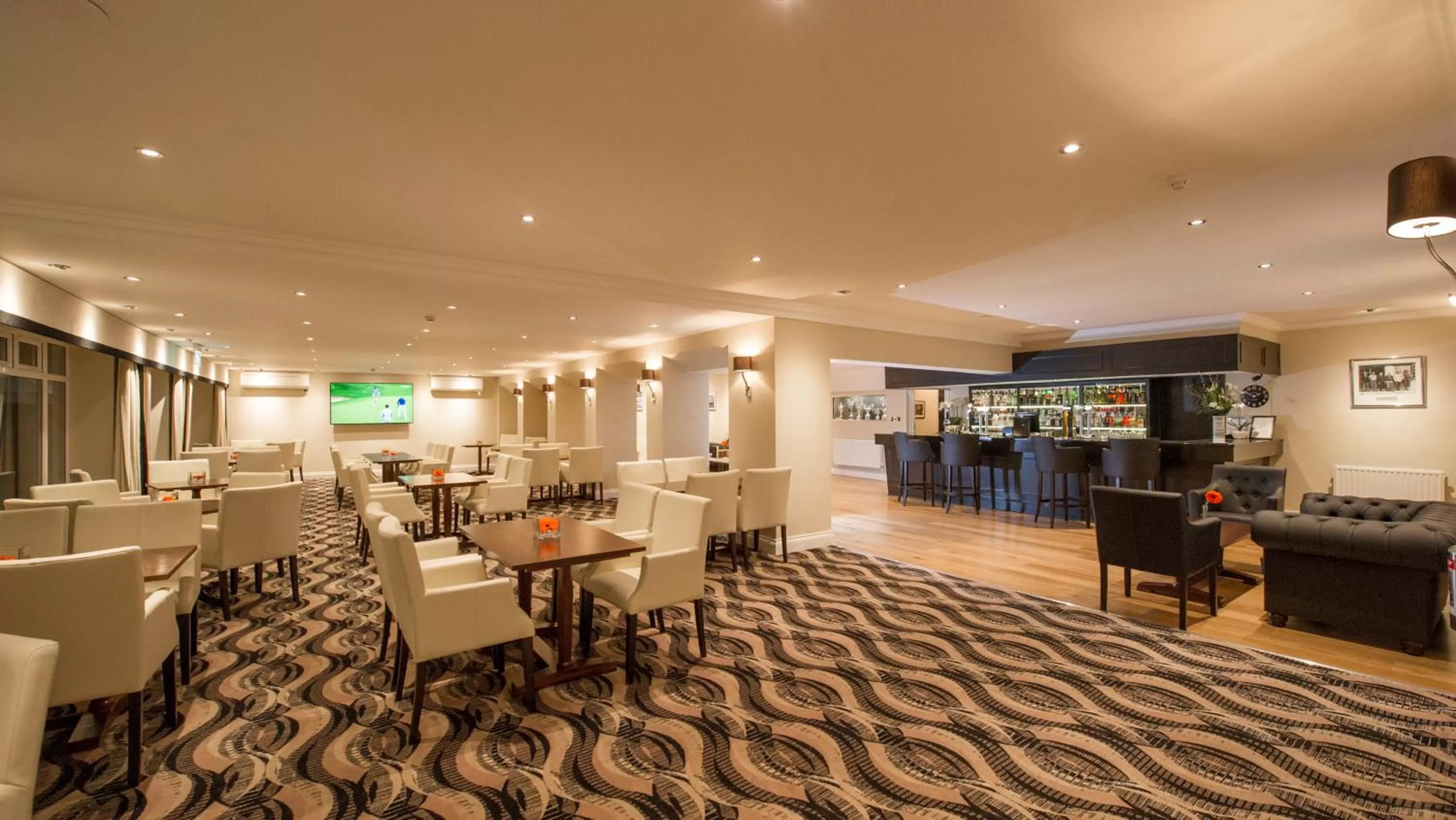 Restaurant/places to eat in The Carlyon Bay Hotel and Spa