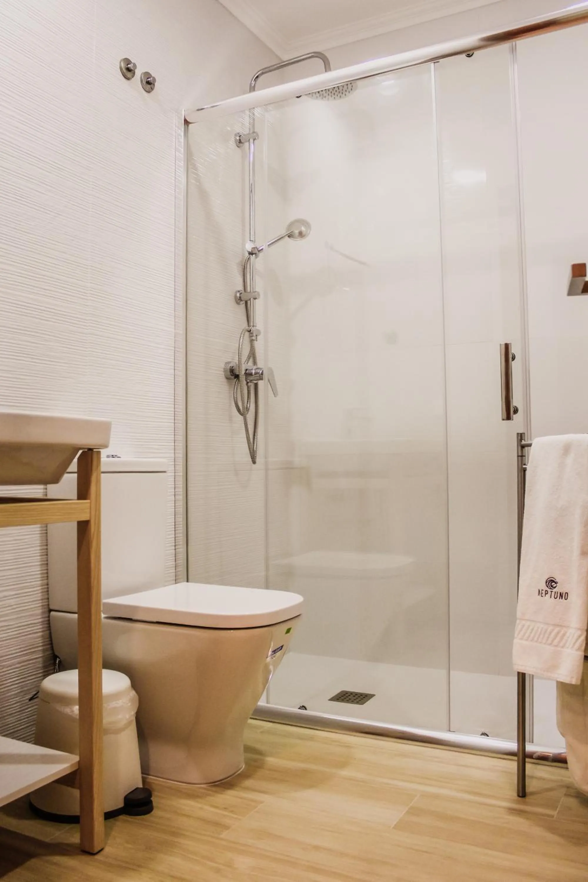 Bathroom in Hotel Neptuno