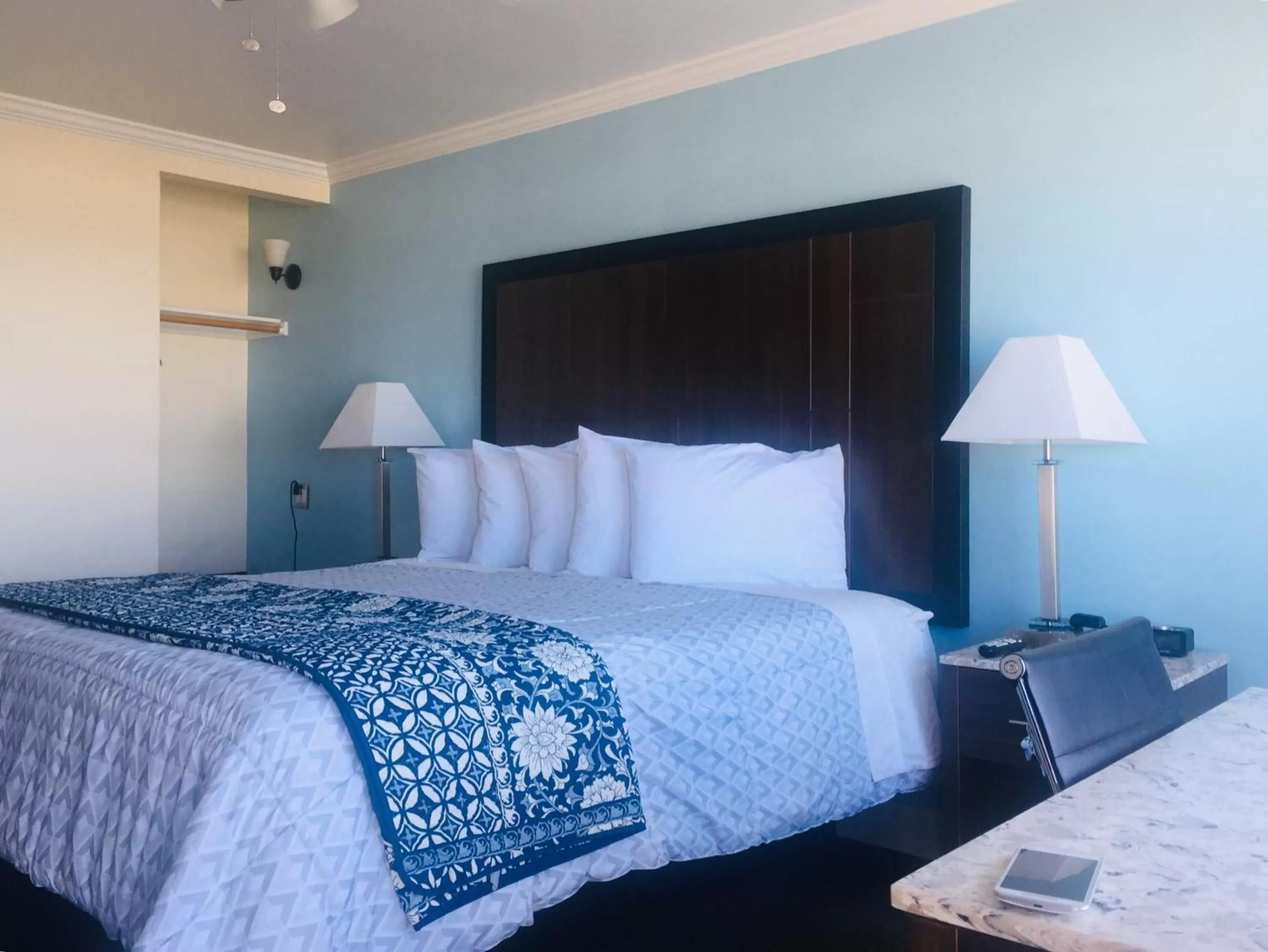 Bed in Dolphin Cove Motel