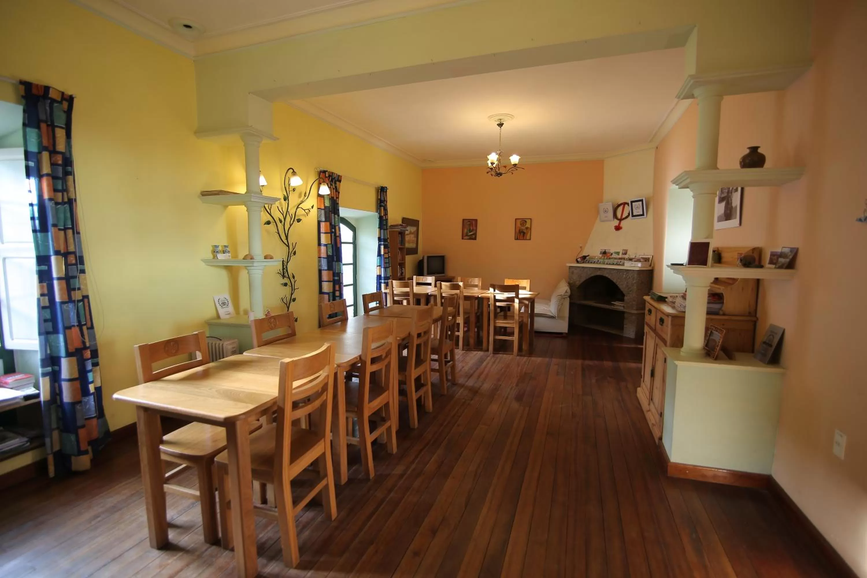 Property building in Casa Verde Hostal