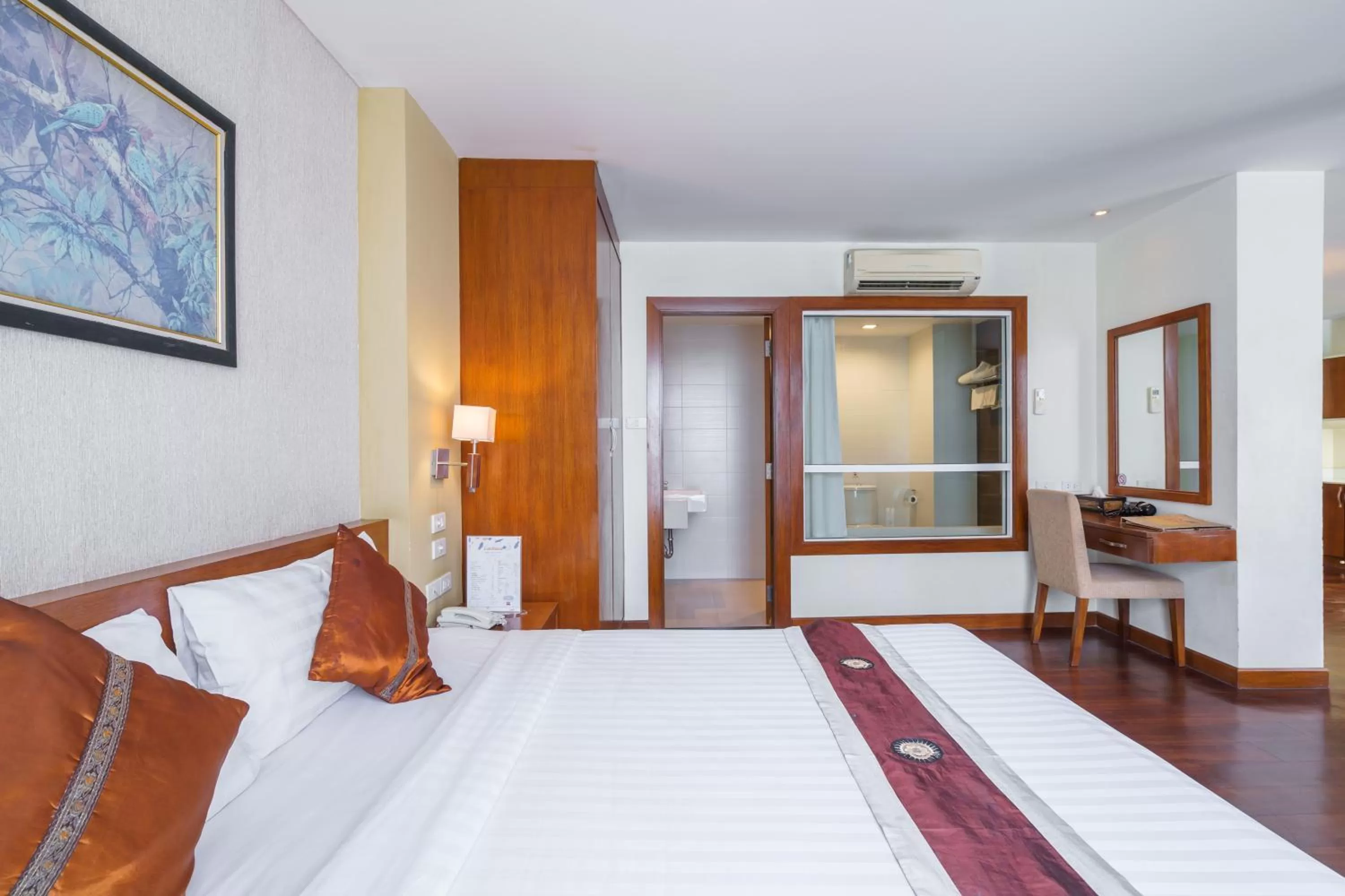 Bed in Lantana Resort Hotel Bangkok