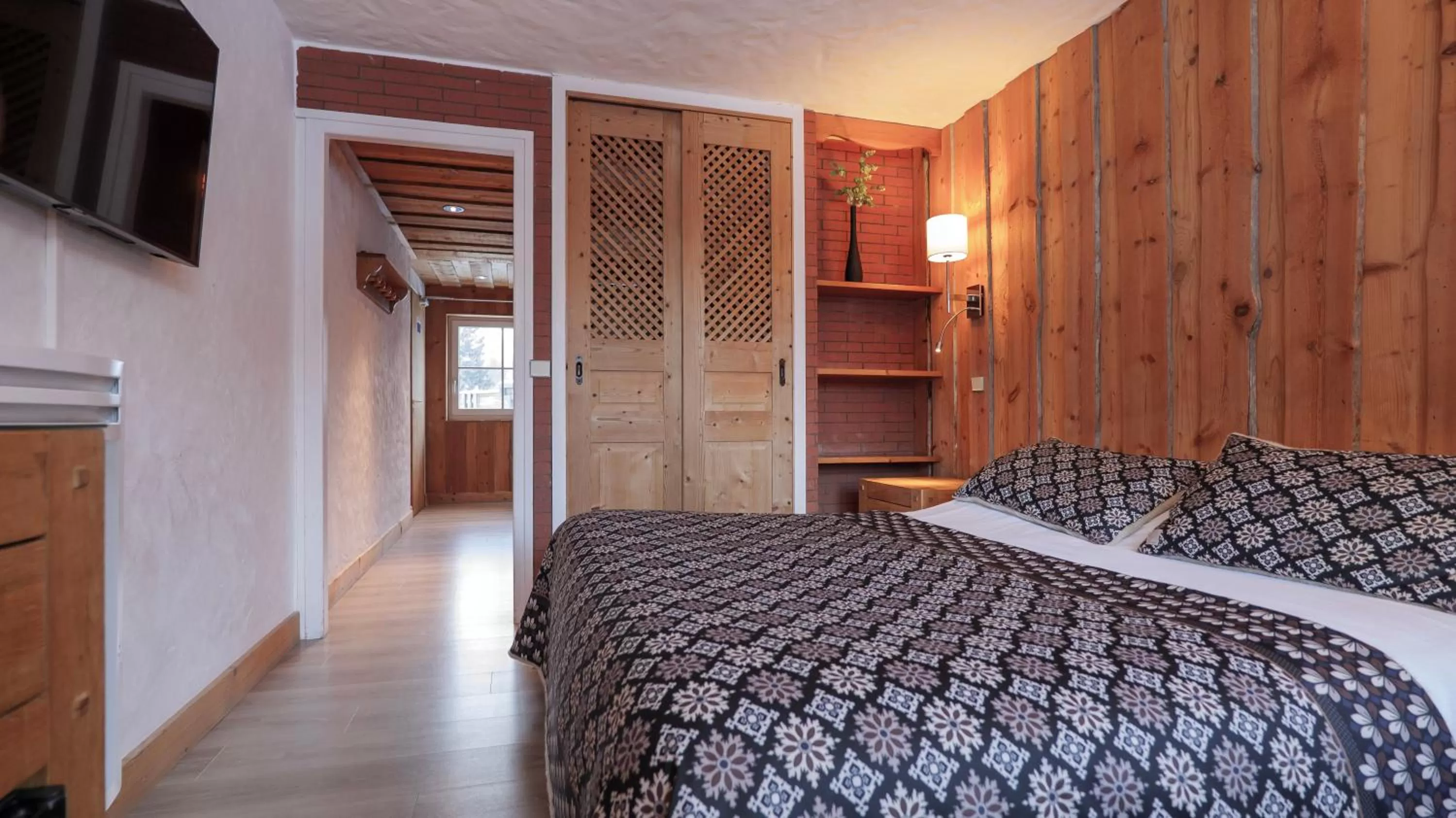 Bed in Hôtel Le Labrador