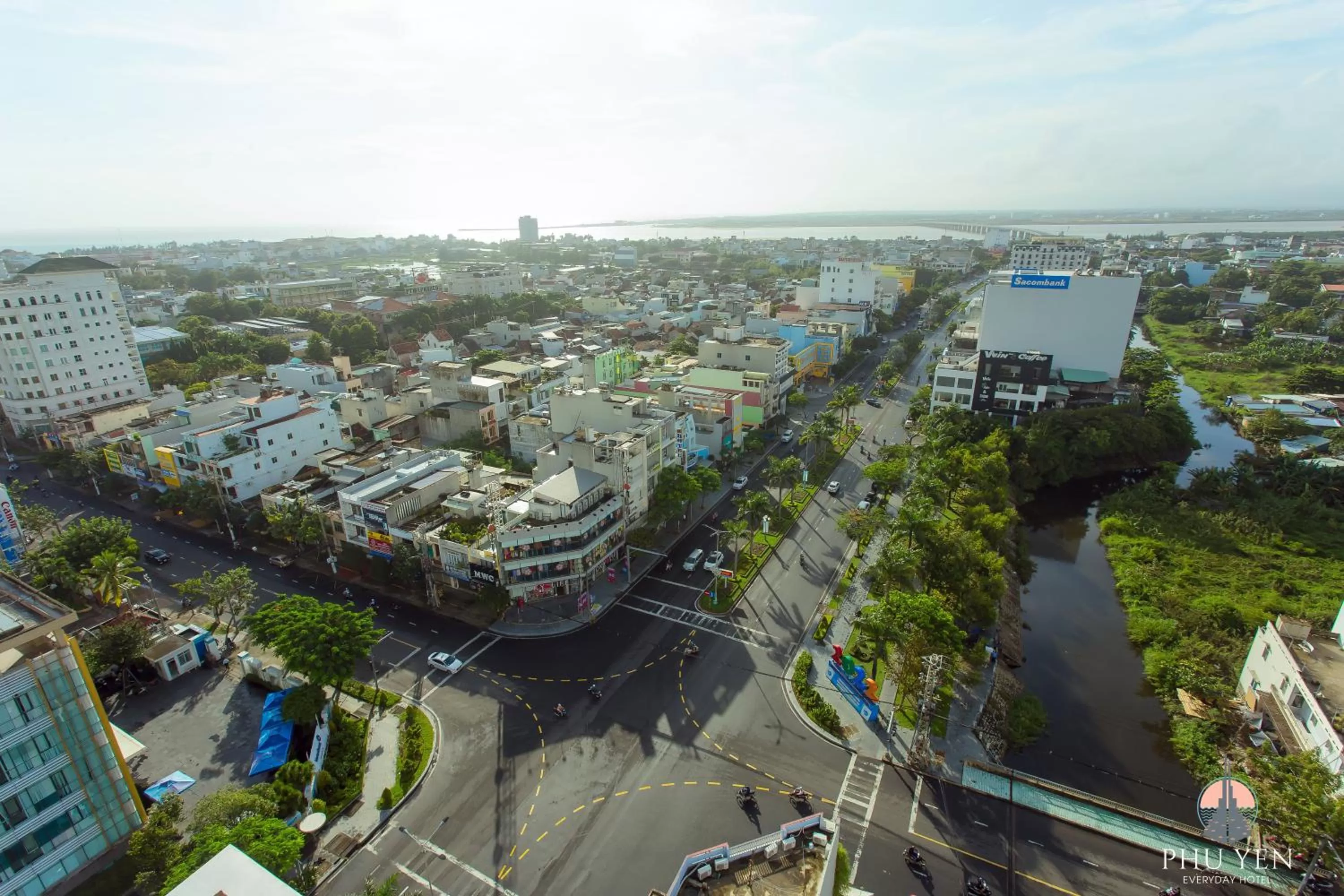 Restaurant/places to eat in PHÚ YÊN EVERYDAY HOTEL