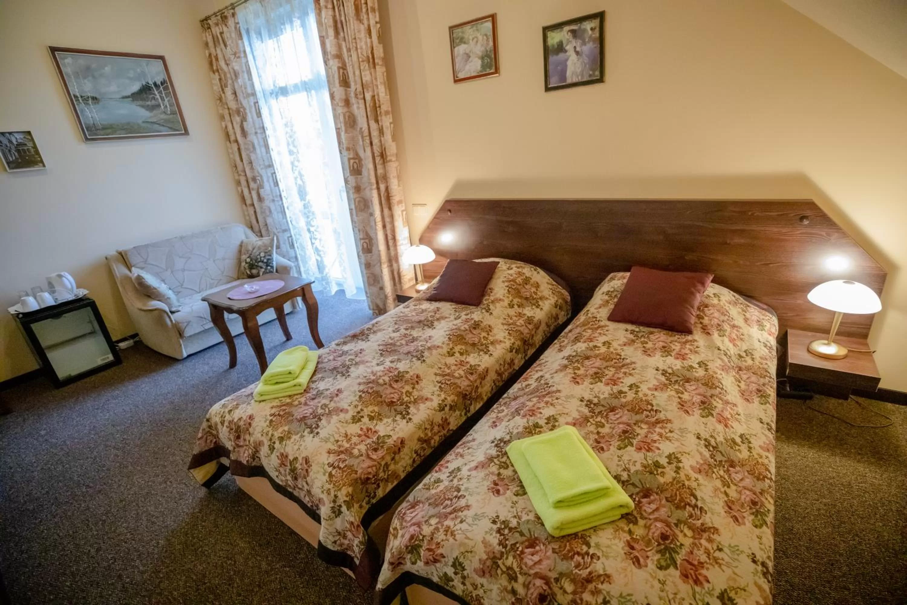 Photo of the whole room, Bed in City Center Kaķis B&B